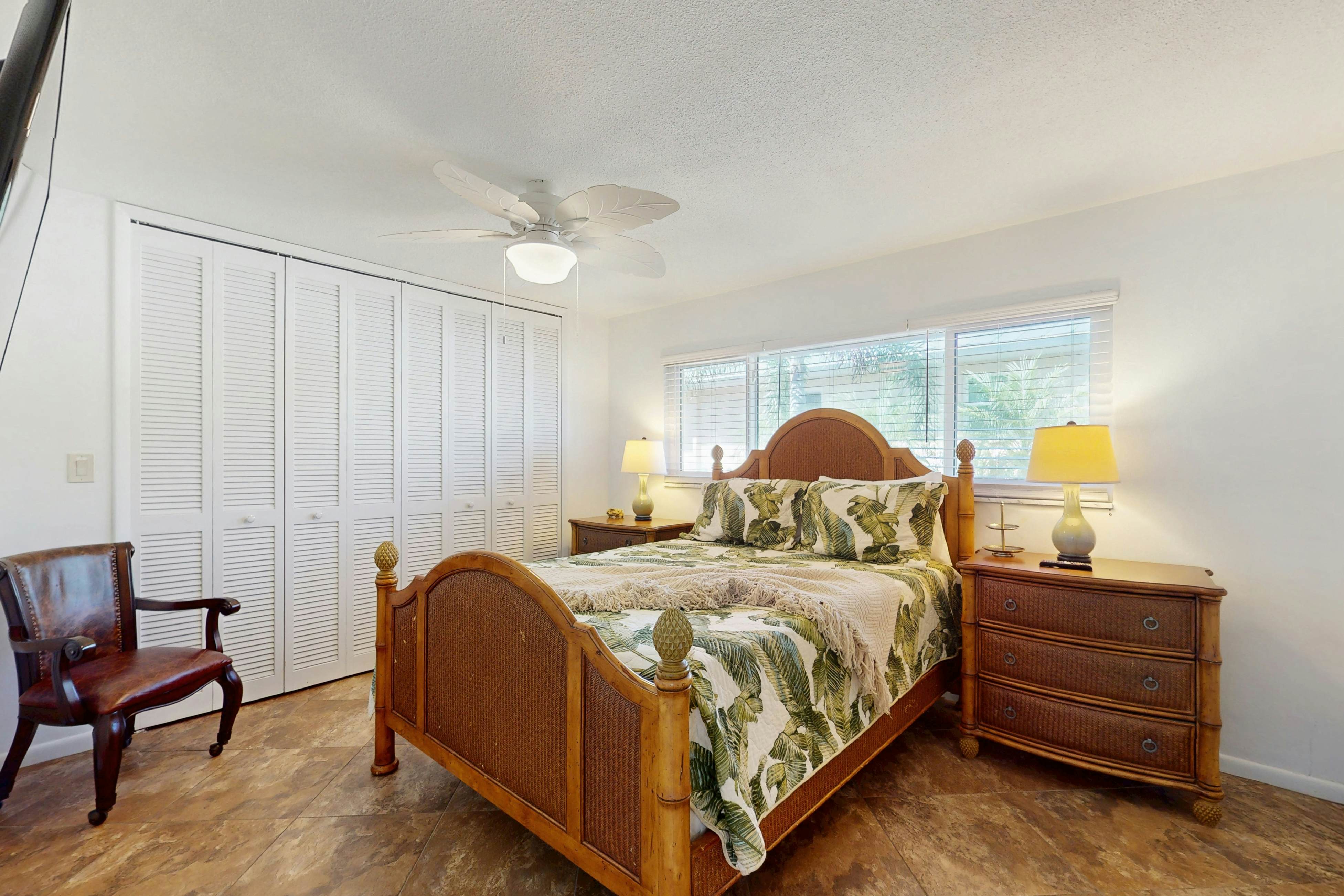 Breezes and Bliss on the Canal