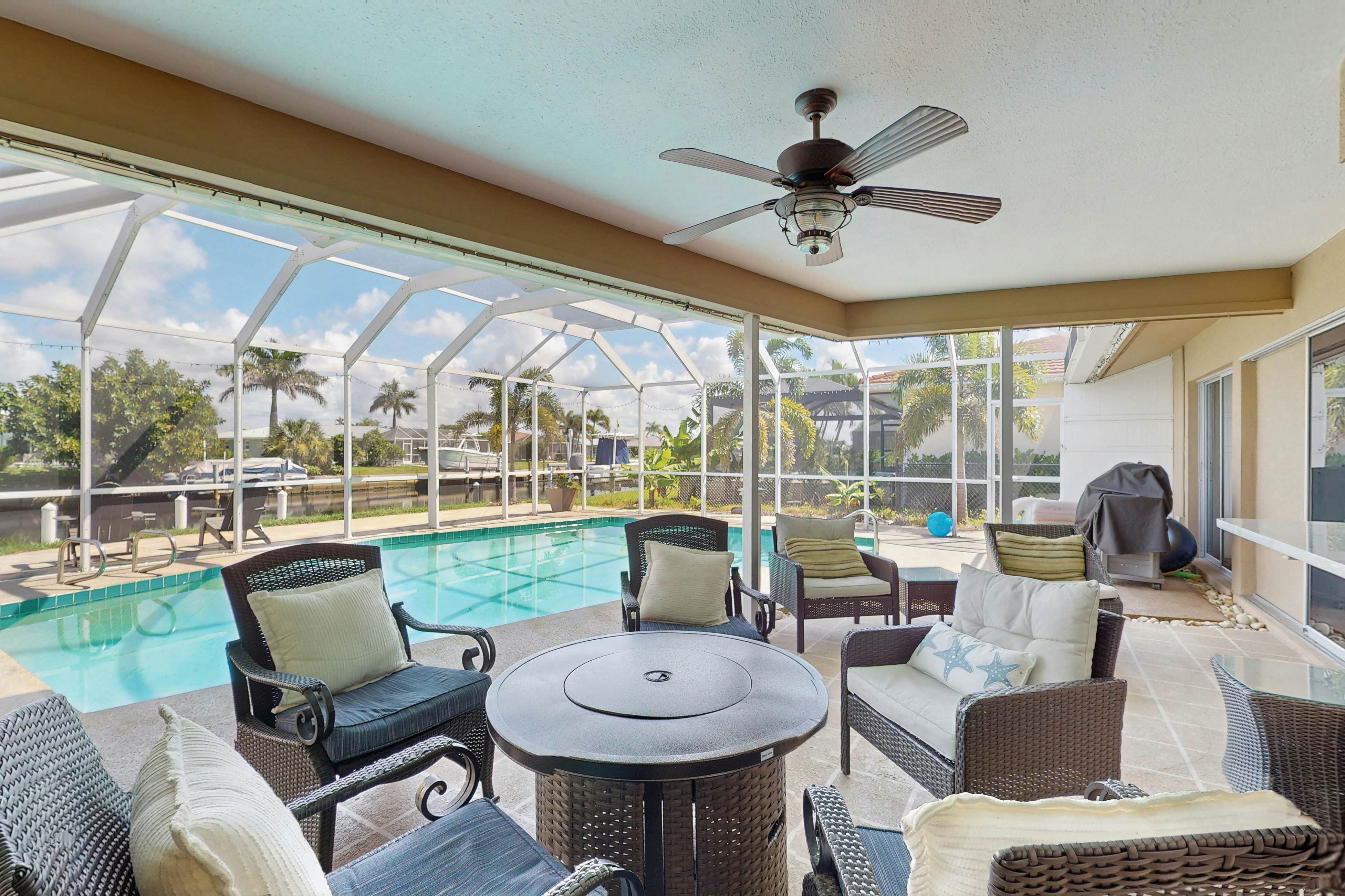 Breezes and Bliss on the Canal