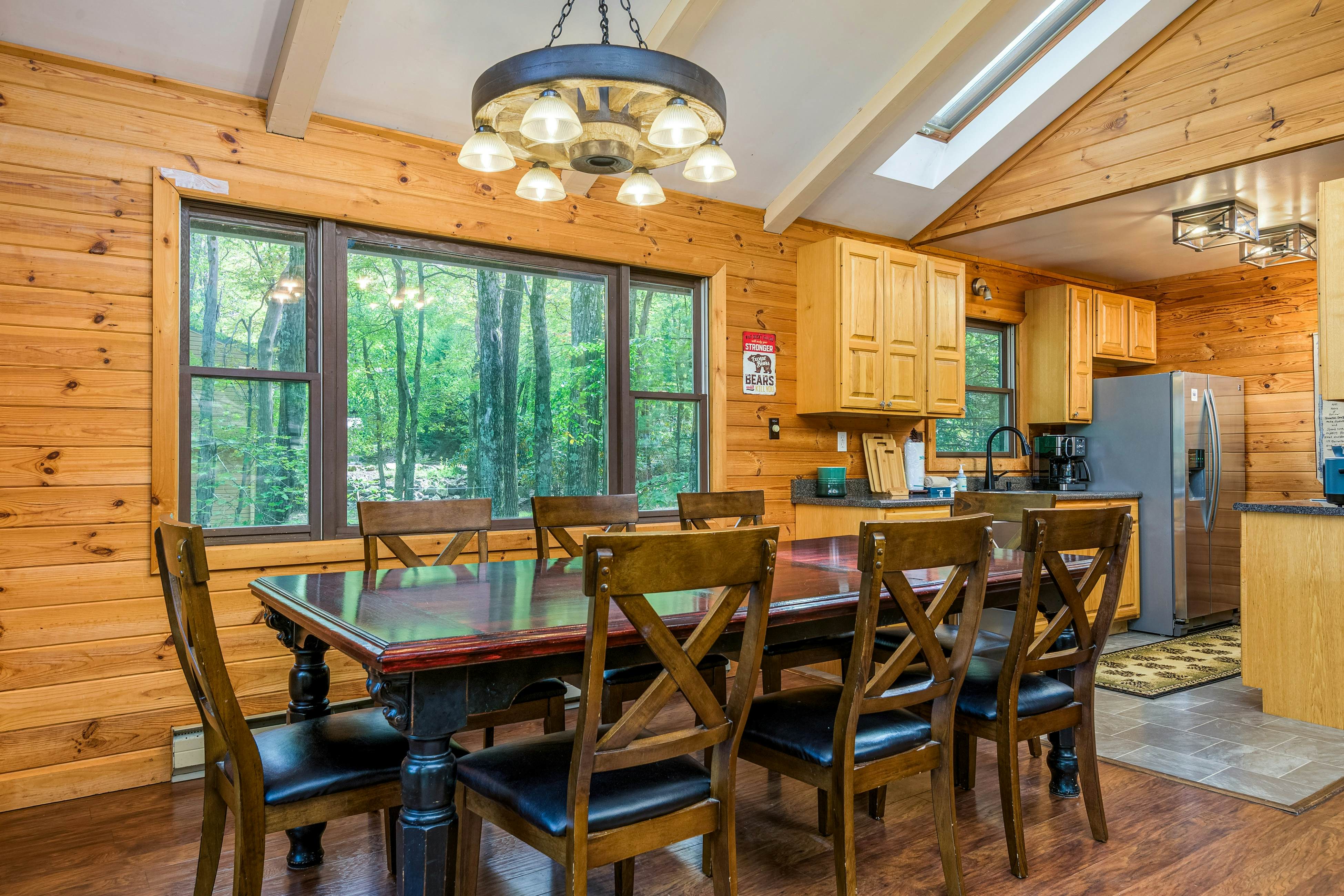 Black Bear Retreat at the Lake