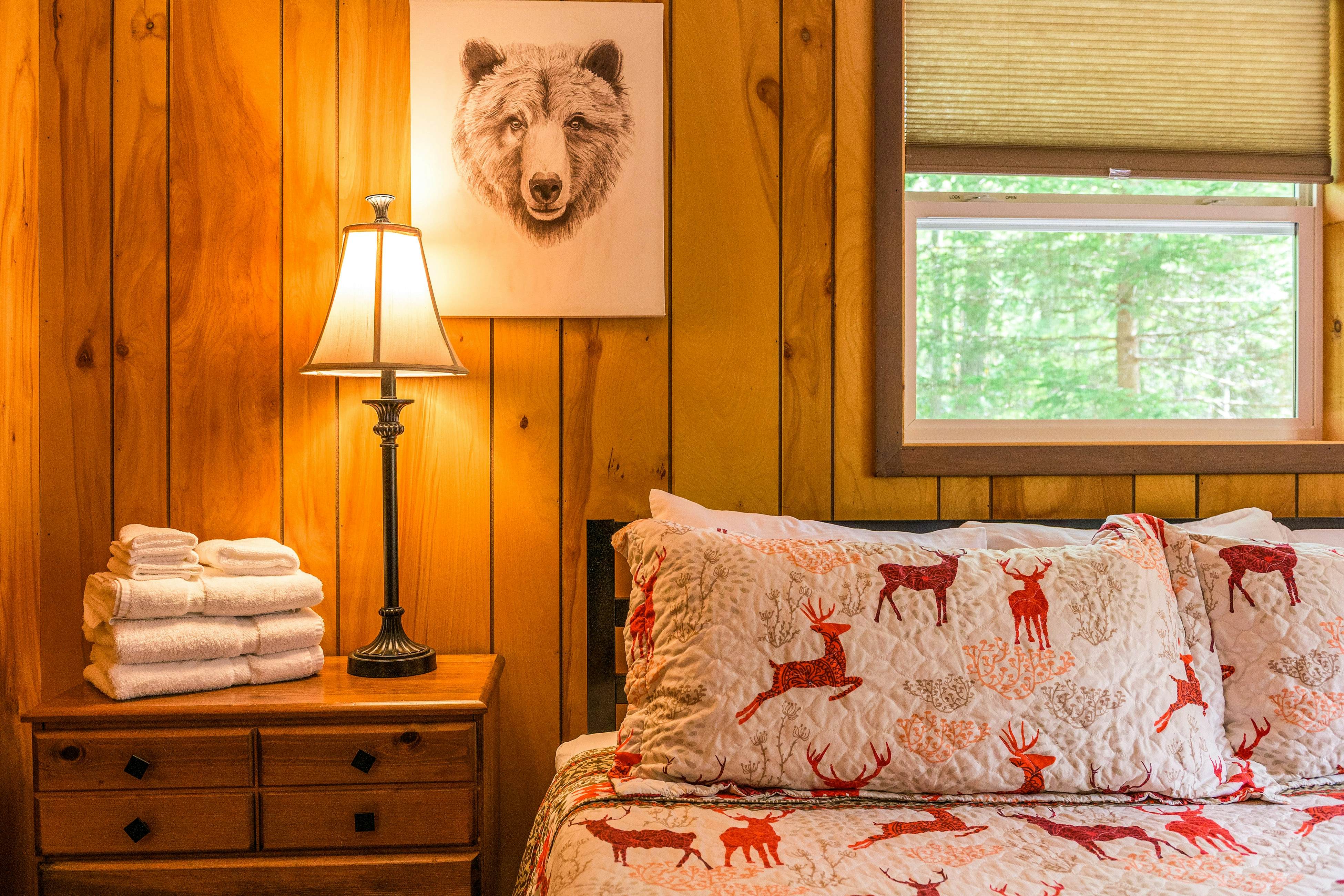 Black Bear Retreat at the Lake