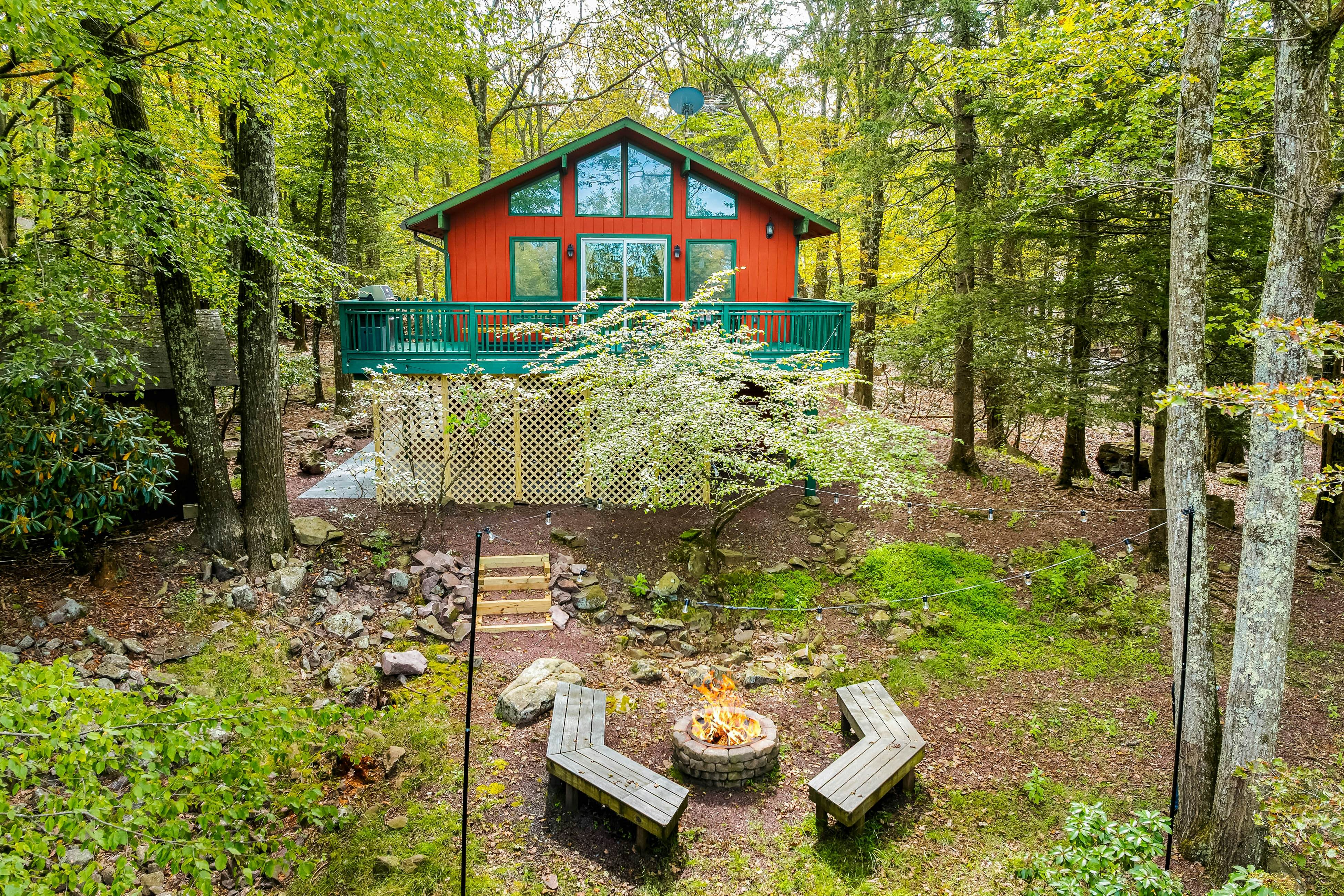 Black Bear Retreat at the Lake