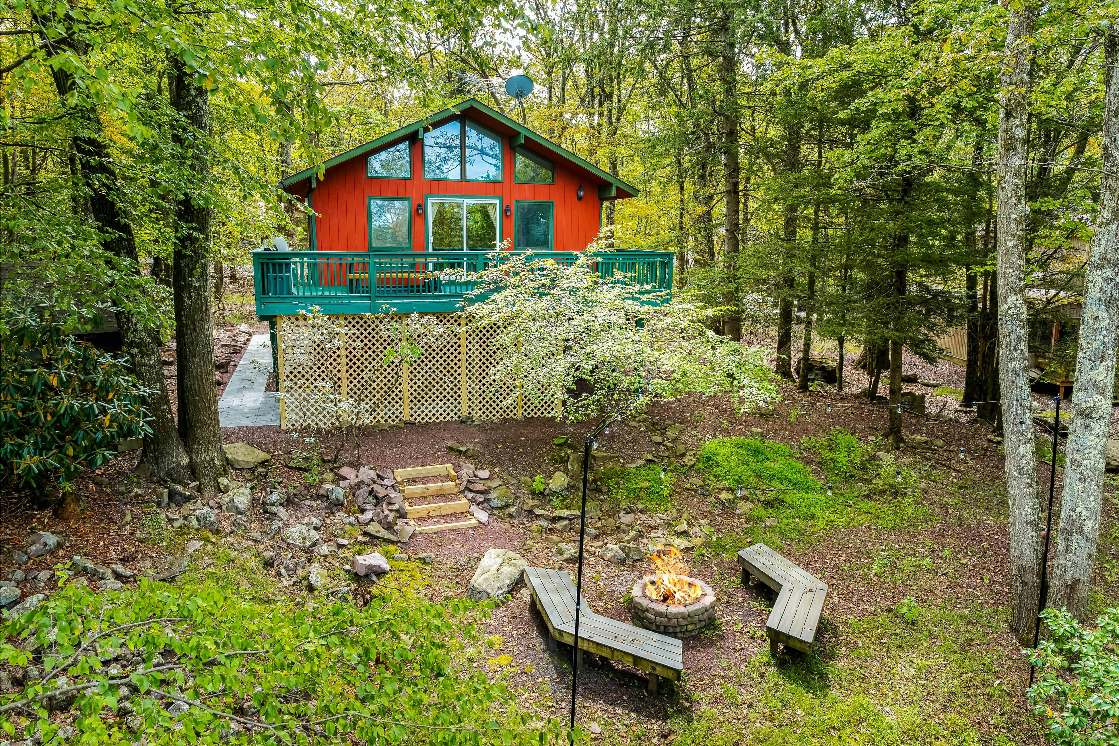 Black Bear Retreat at the Lake