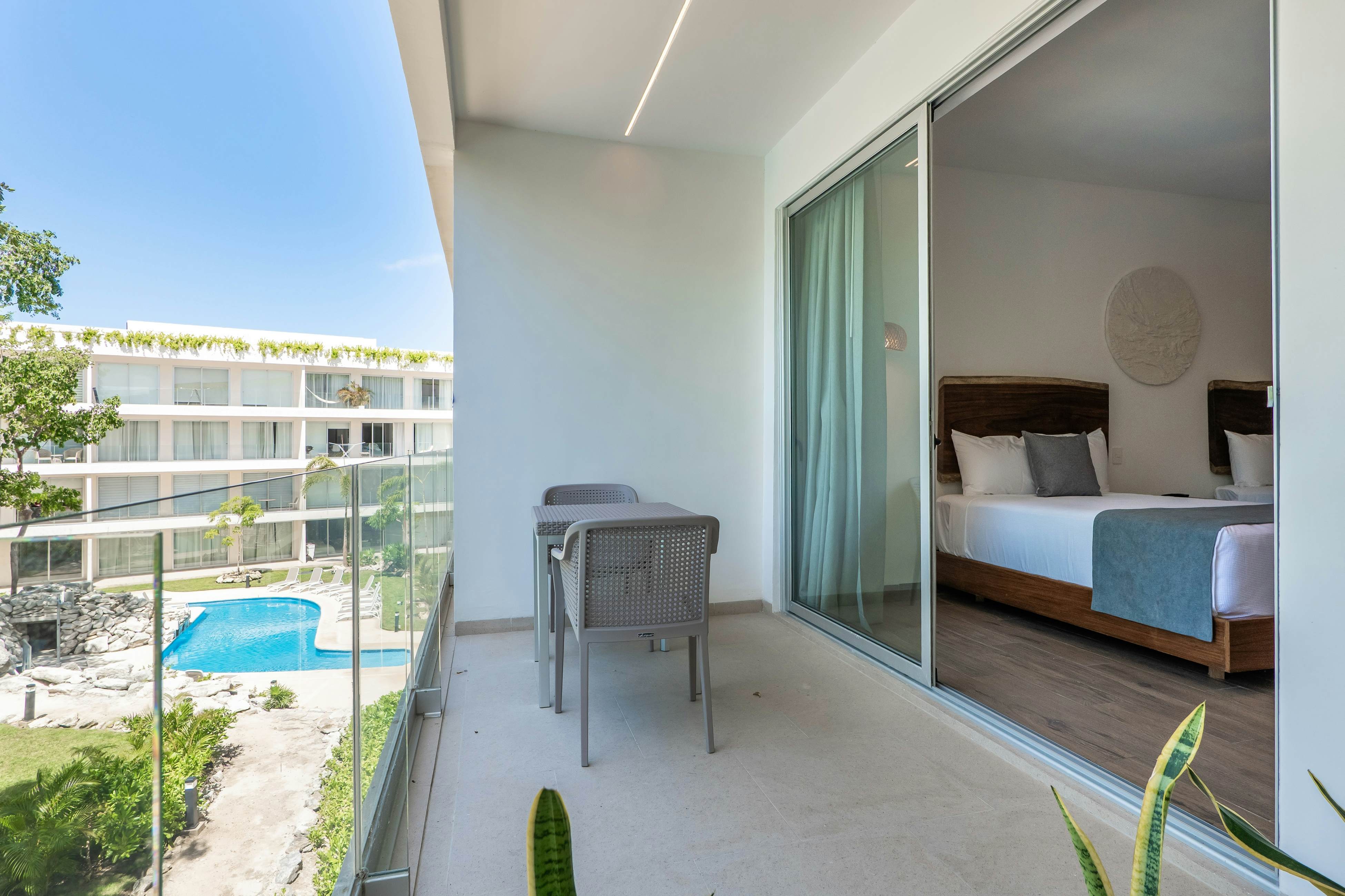 Ocean Whispers TL A206 Studio