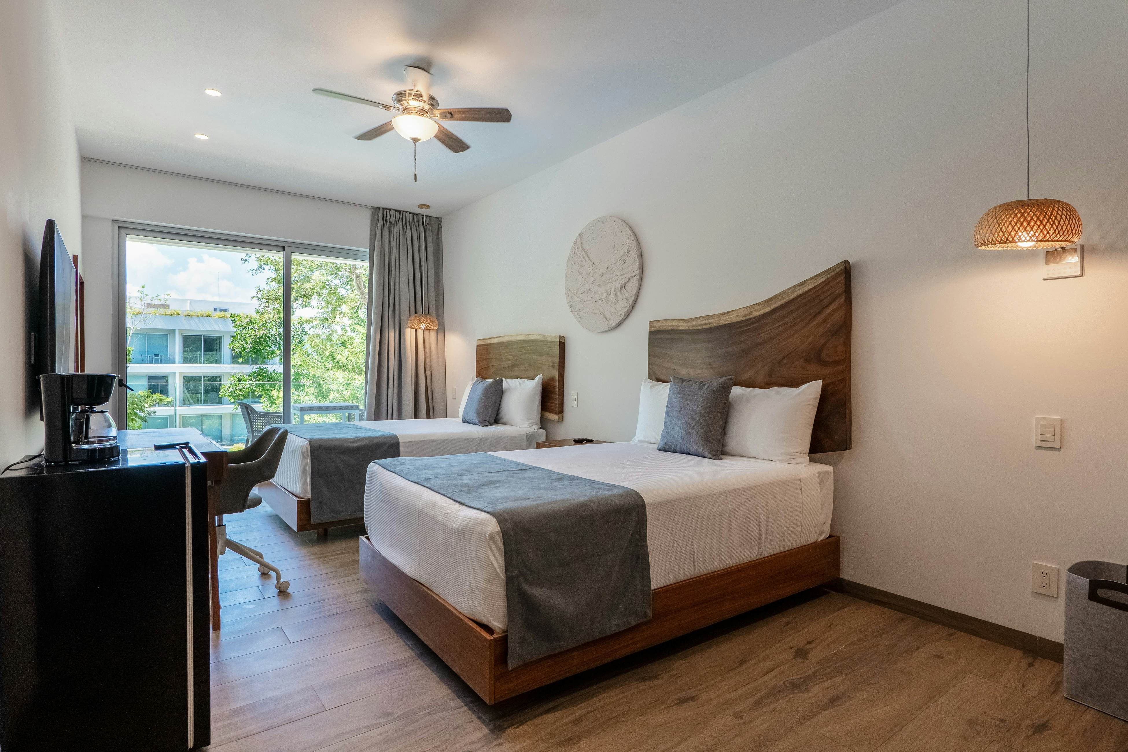 Ocean Whispers TL A206 Studio