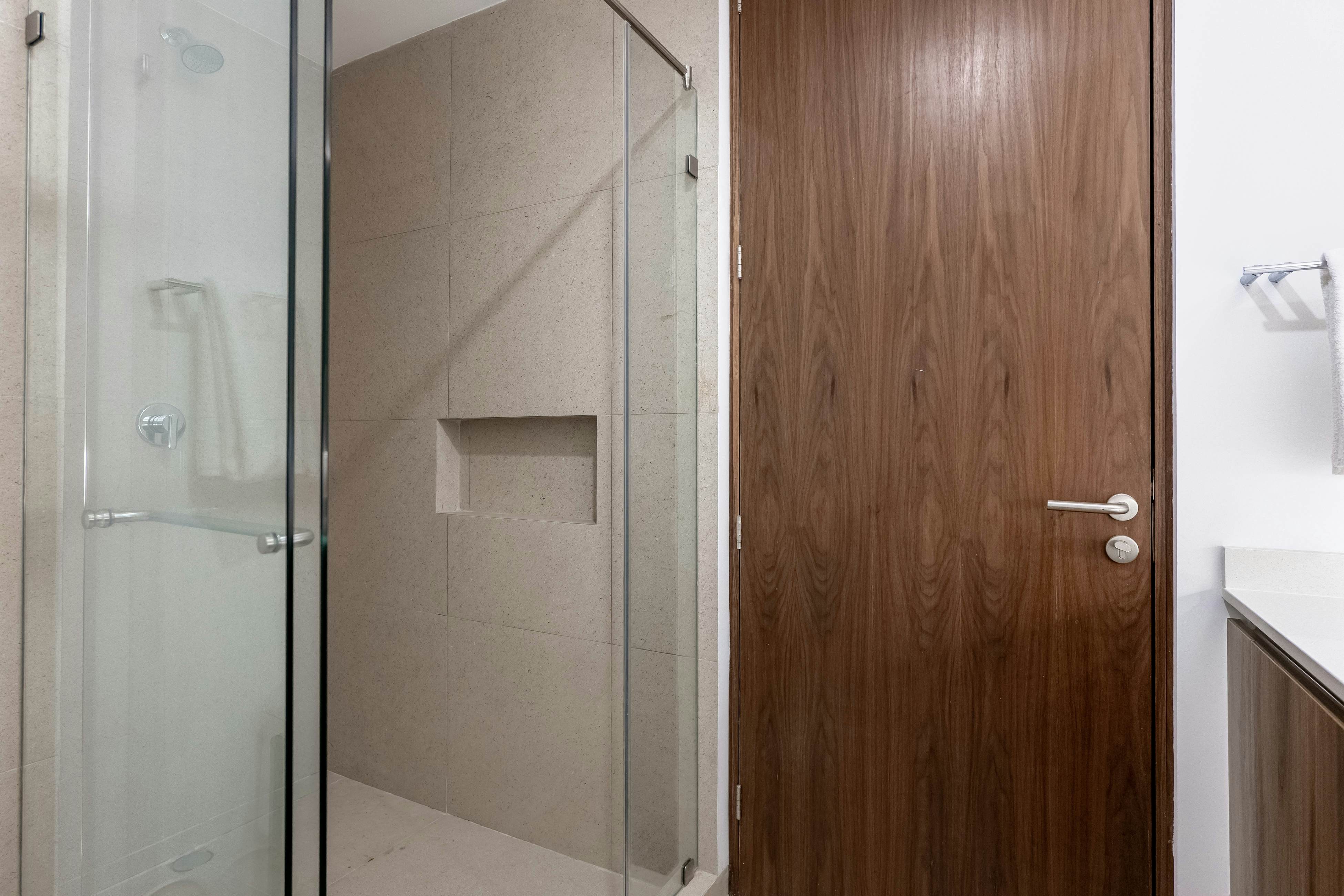 Ocean Whispers TL A206 Studio