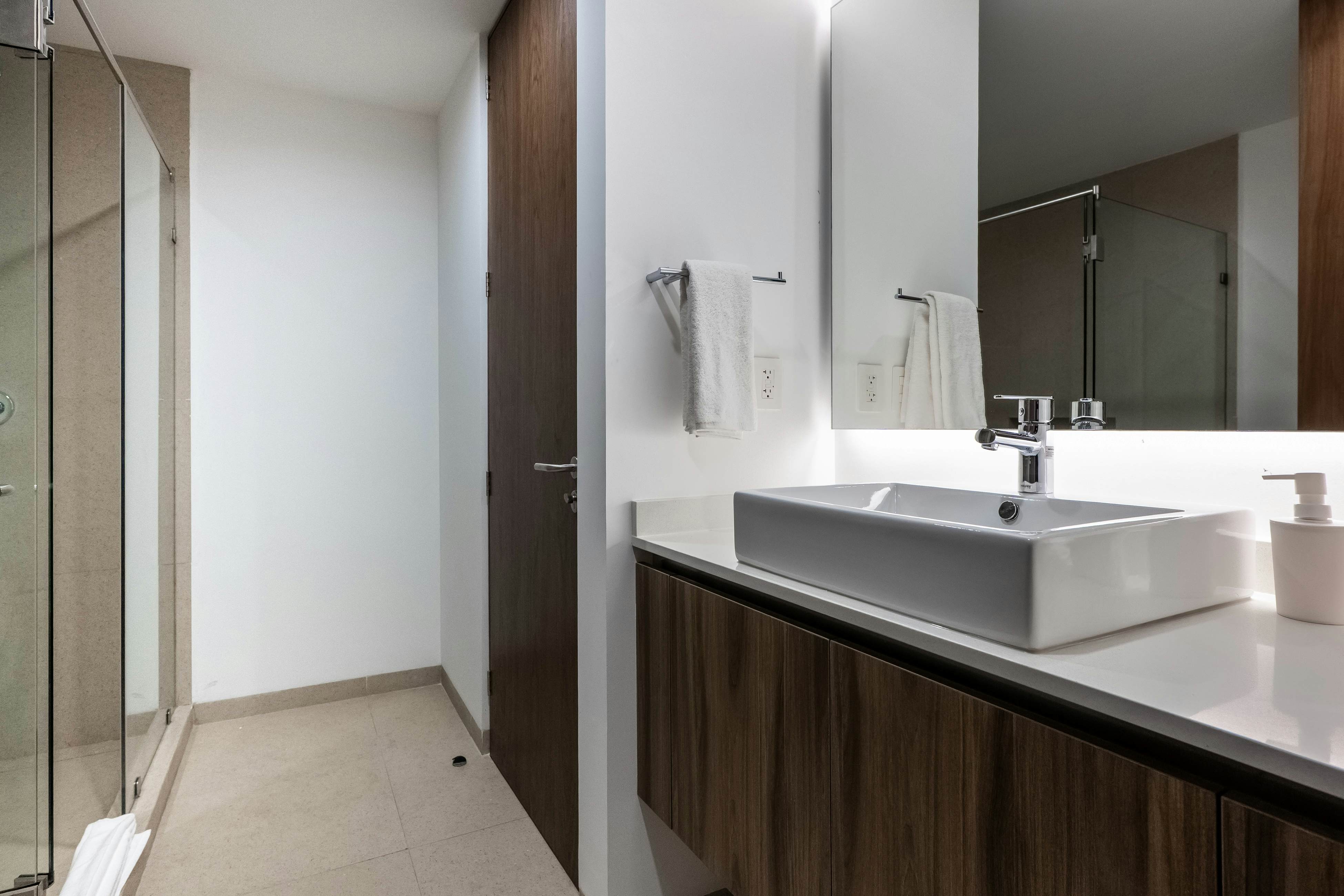 Ocean Whispers TL A206- One bedroom