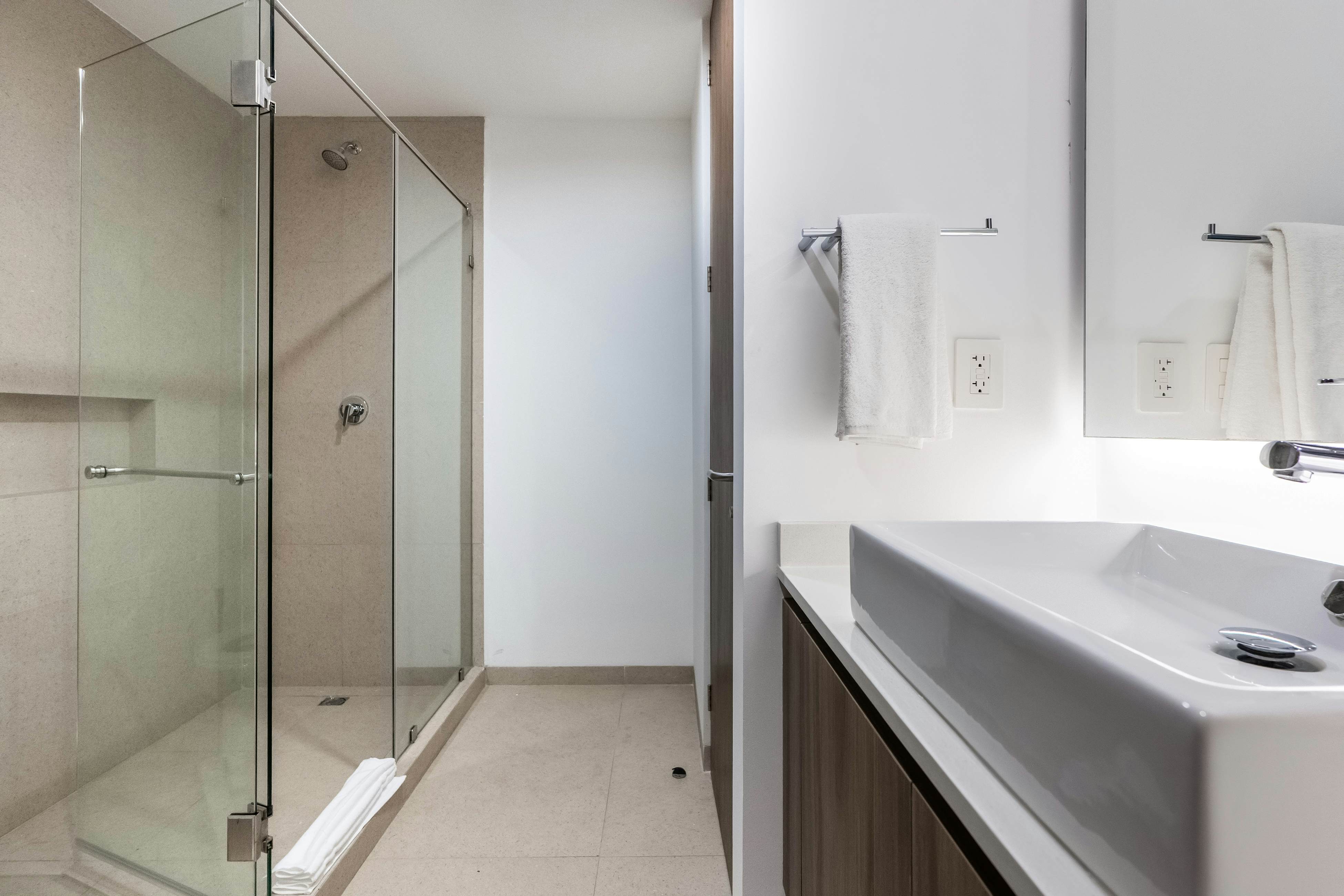 Ocean Whispers TL A206- One bedroom