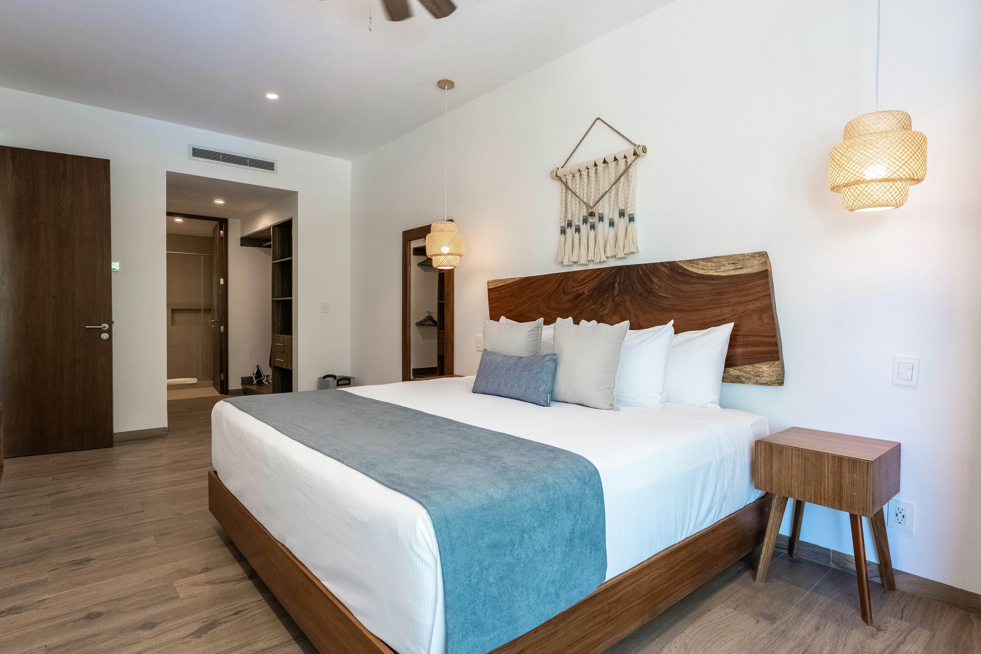 Ocean Whispers TL A206- One bedroom