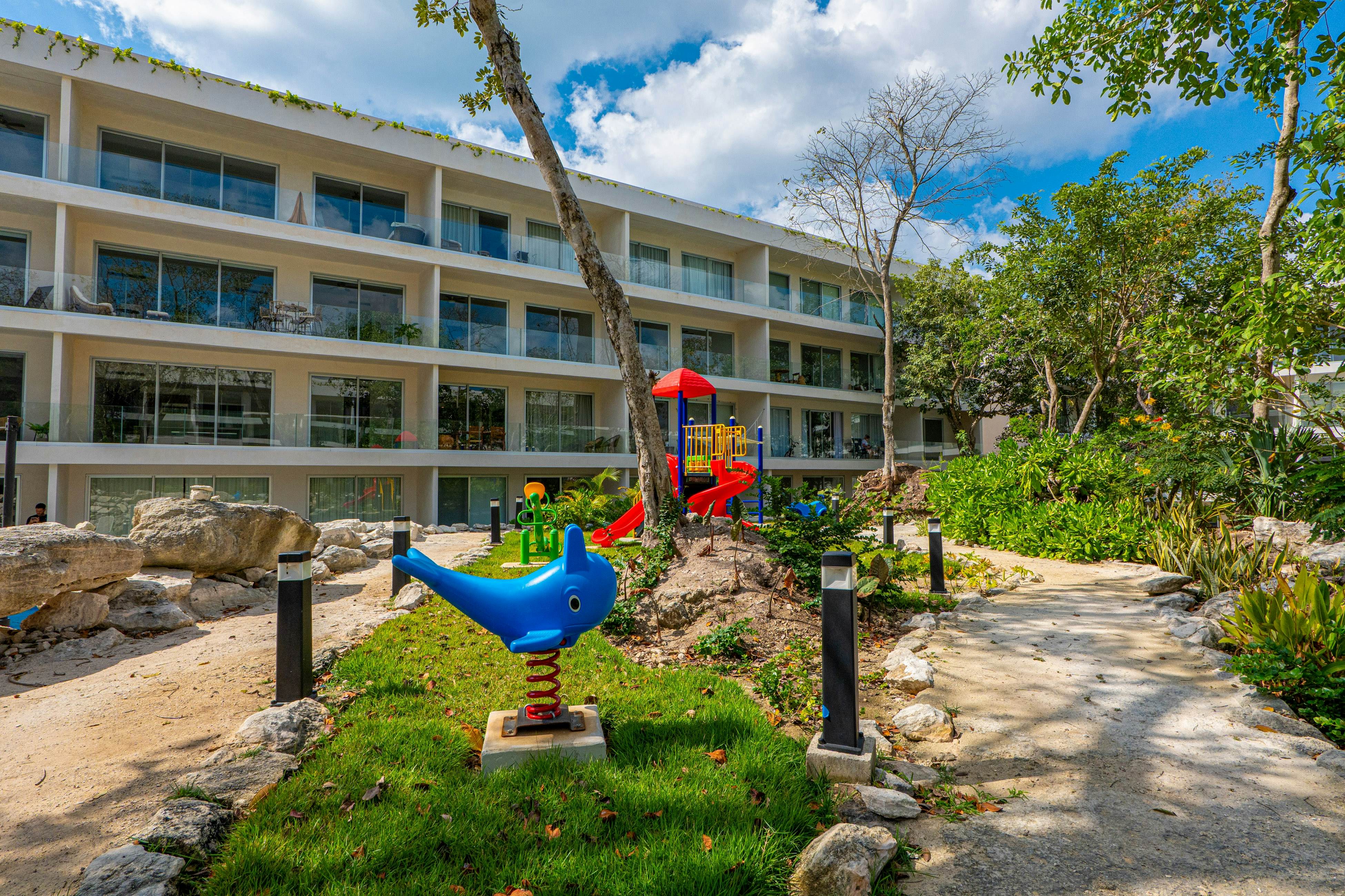 Ocean Whispers TL A206 Studio