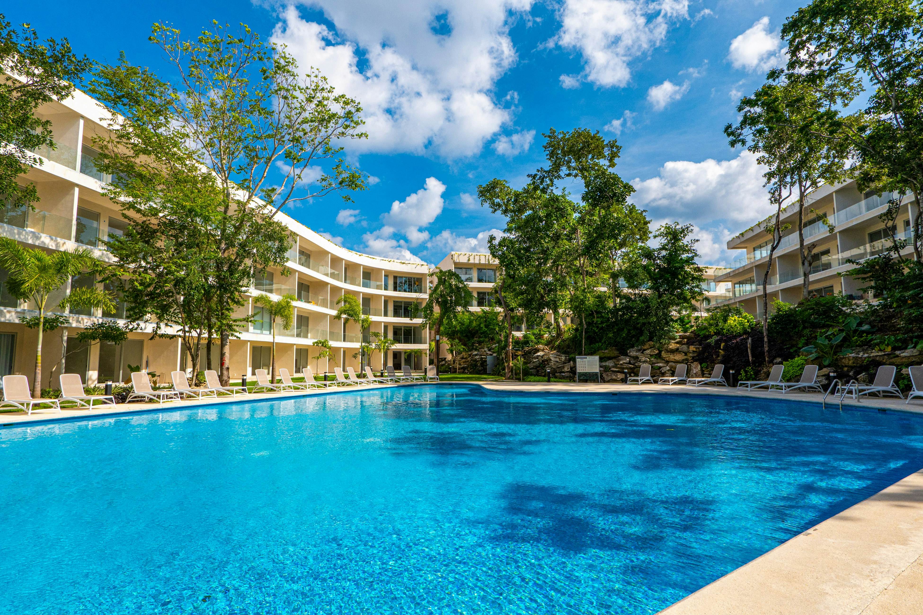 Ocean Whispers TL A206- One bedroom