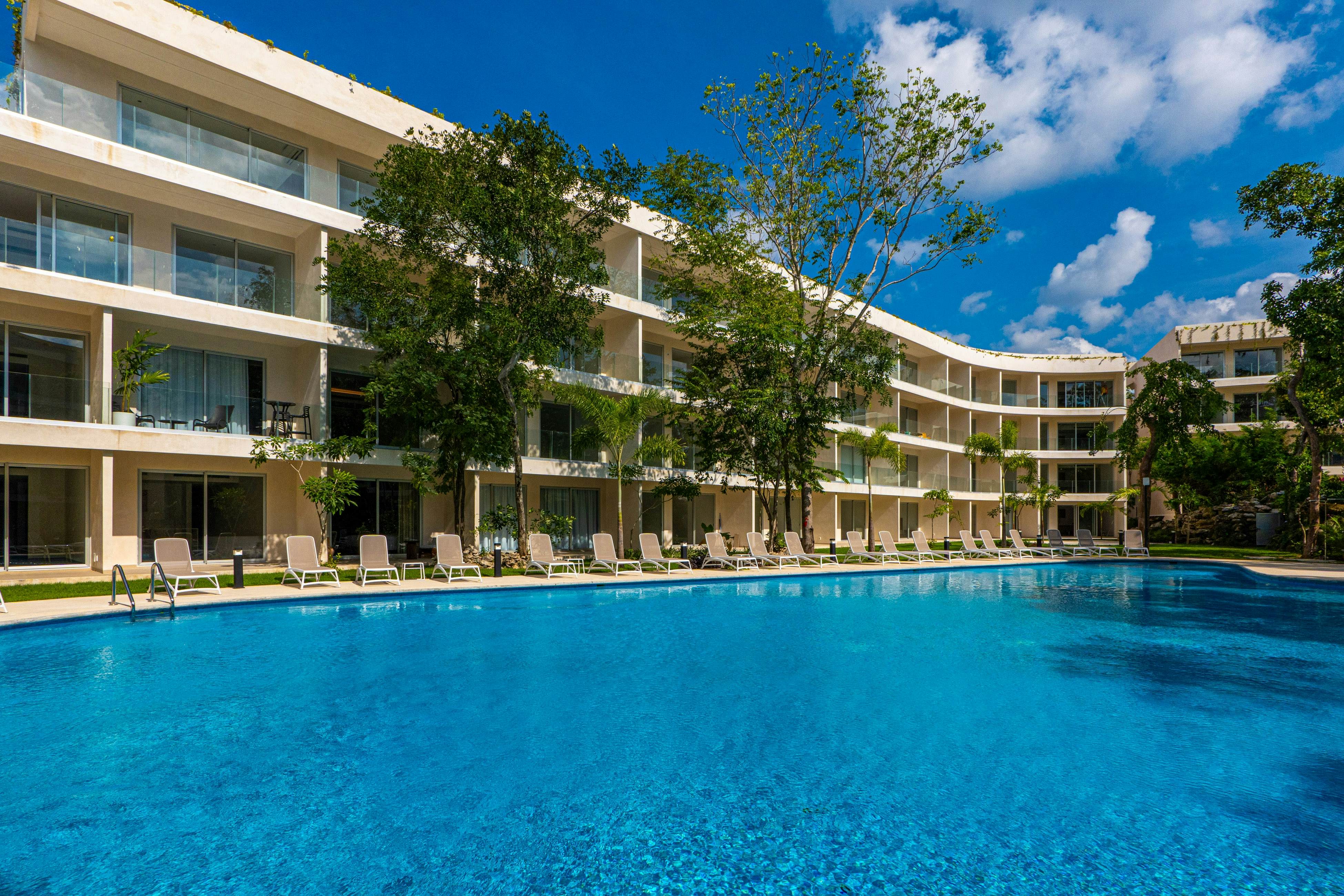 Ocean Whispers TL A206- One bedroom