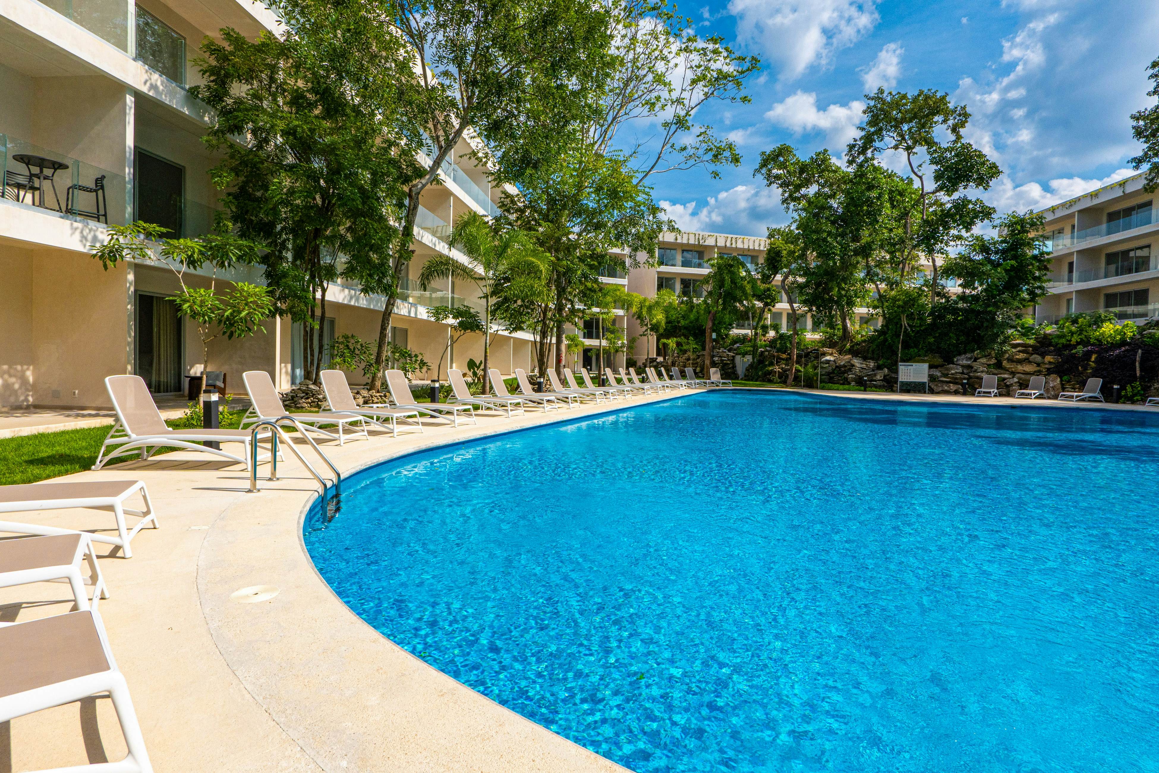 Ocean Whispers TL A206- One bedroom