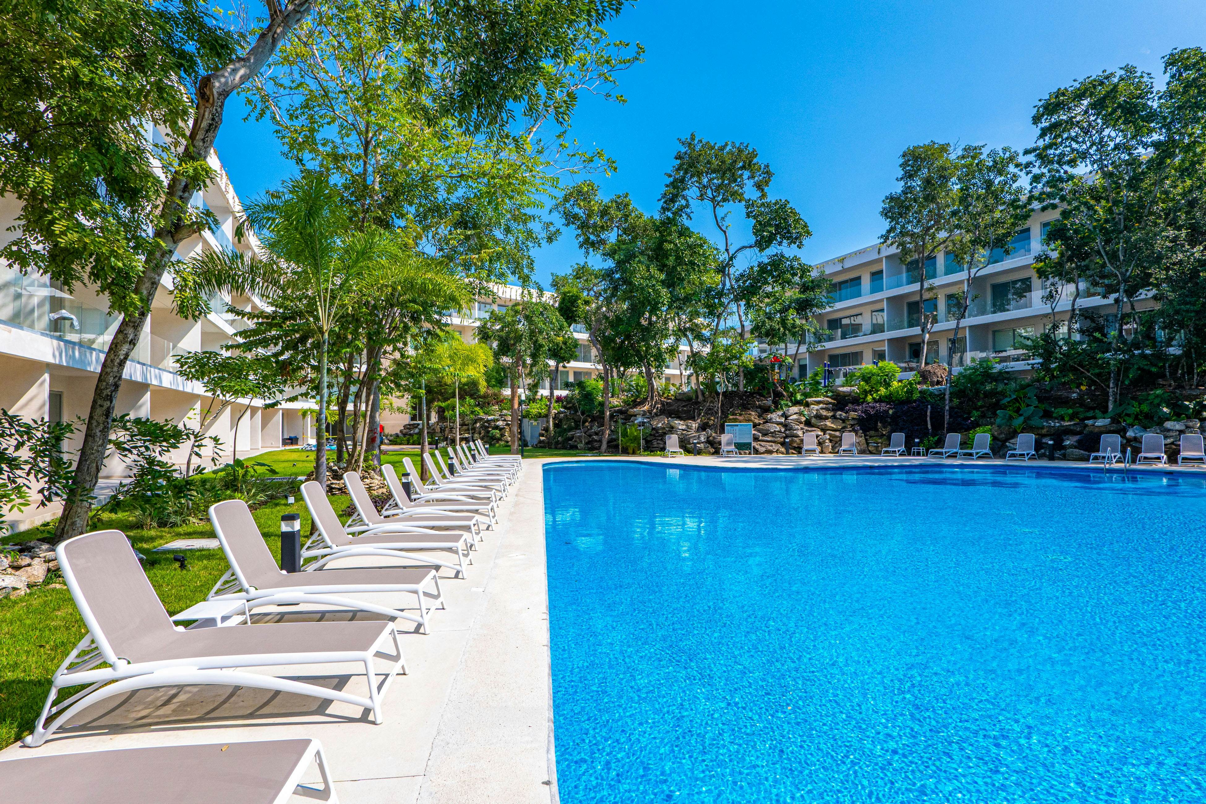 Ocean Whispers TL A206- One bedroom