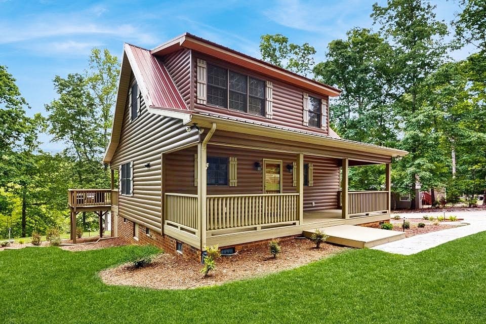 The Cozy Cabin on Lake Gaston