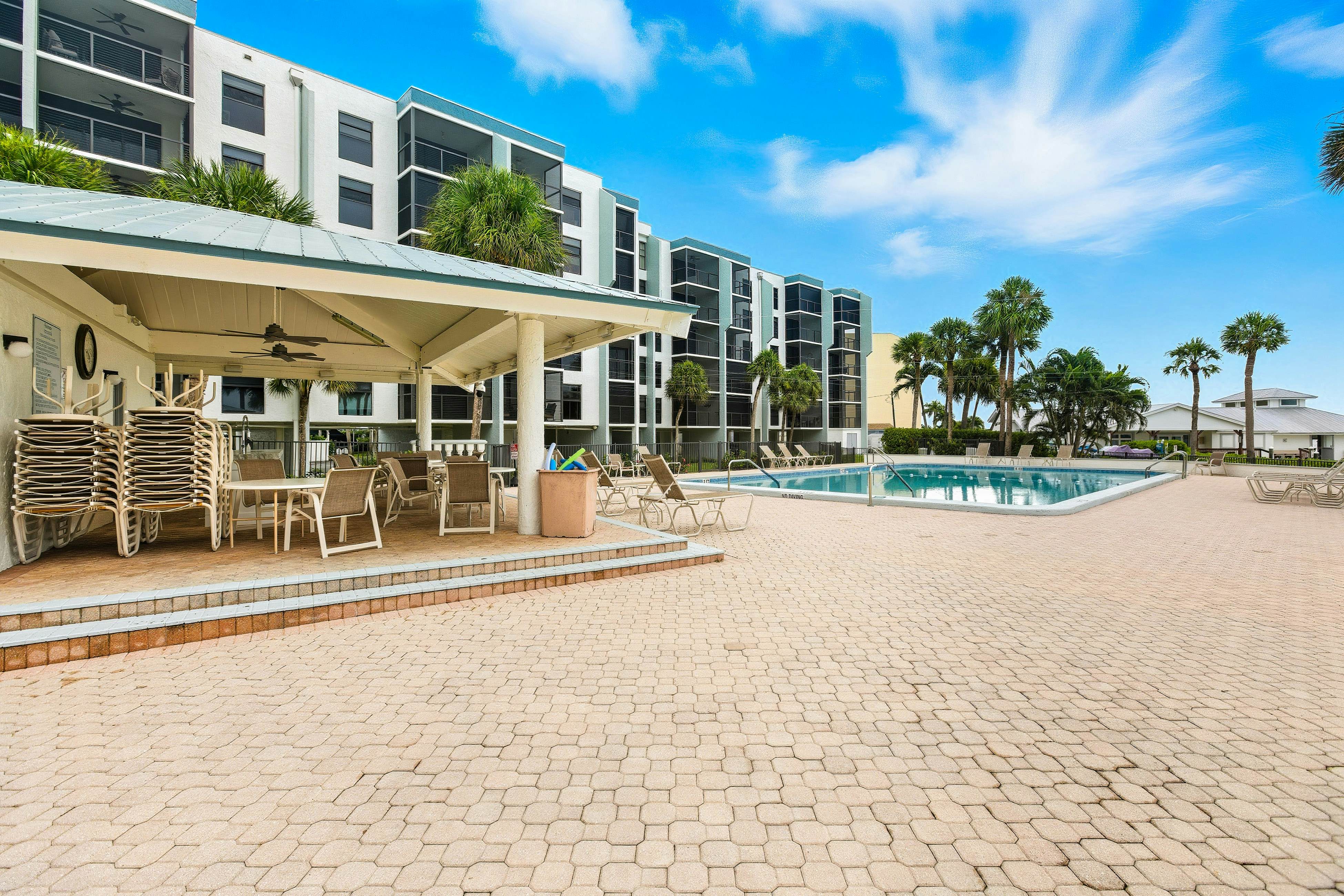 A Heavenly Riverside 