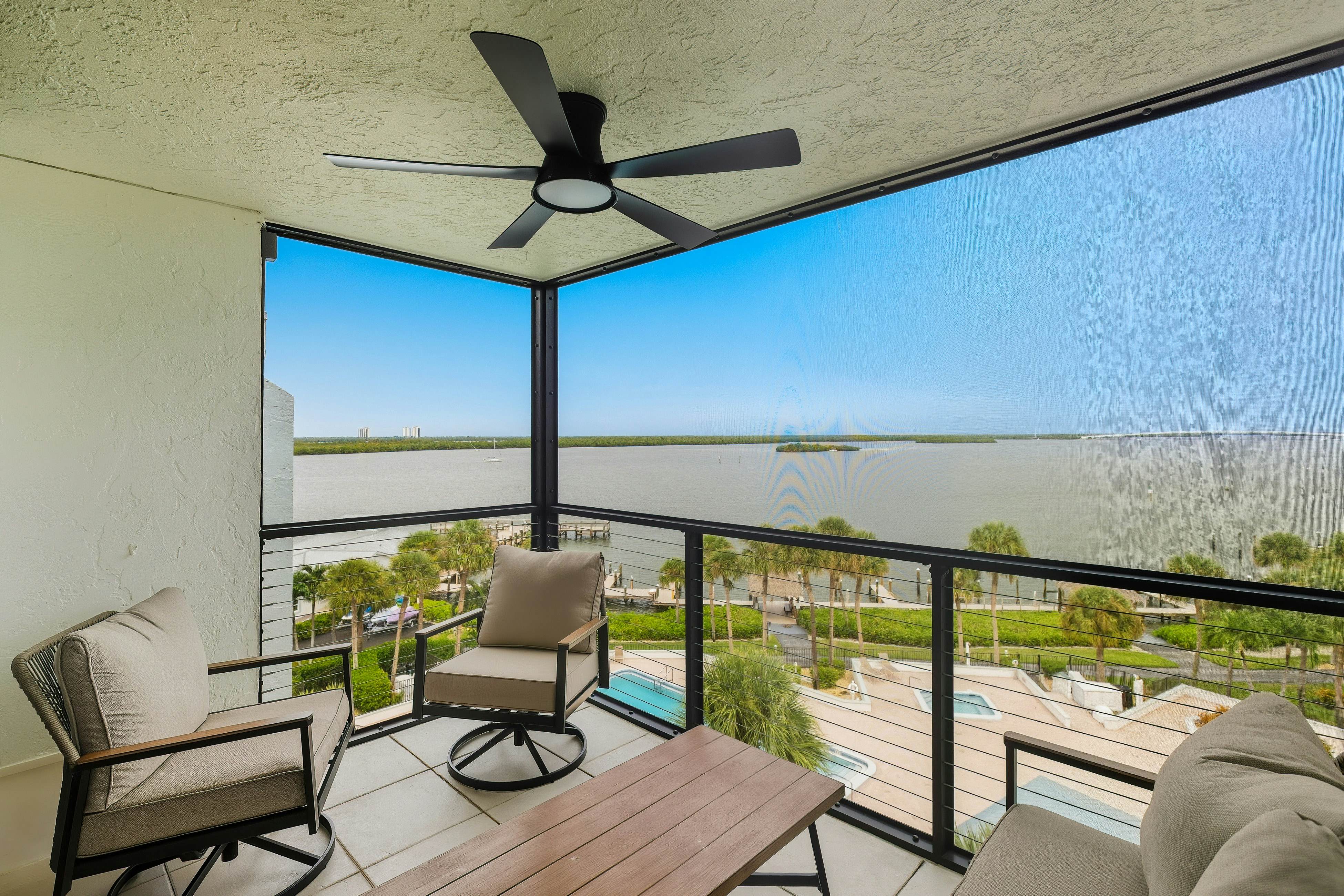 A Heavenly Riverside 