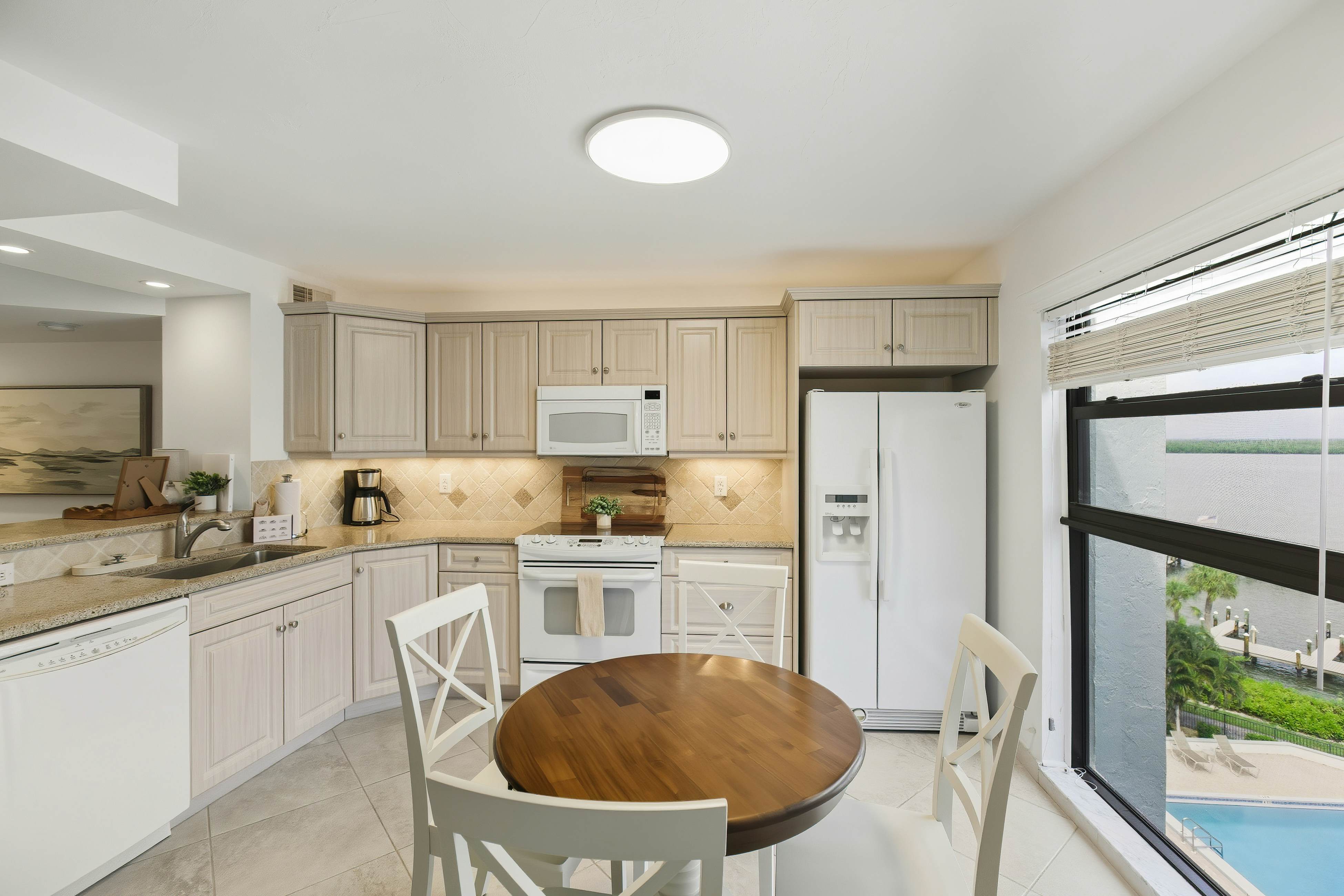 A Heavenly Riverside 