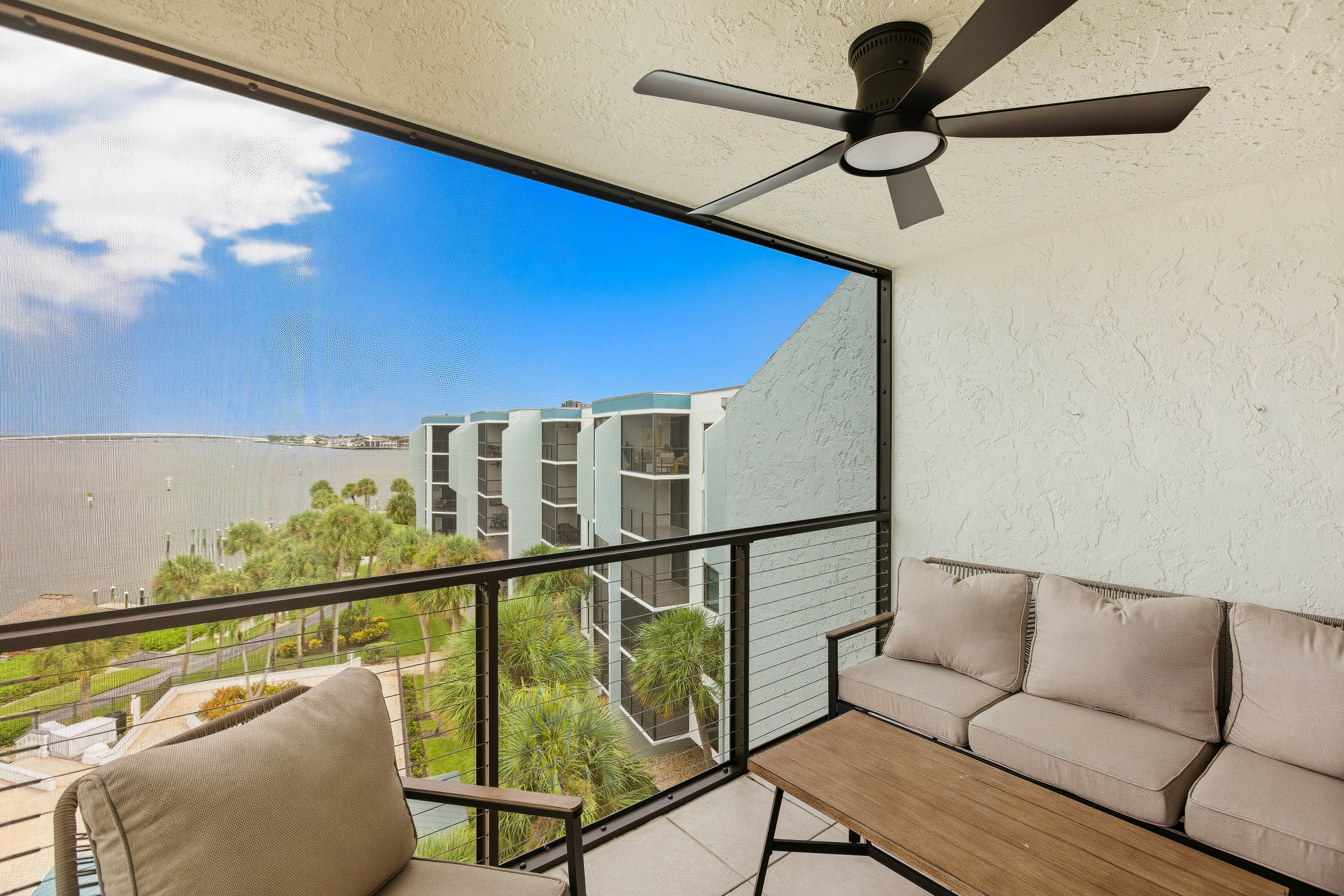 A Heavenly Riverside 