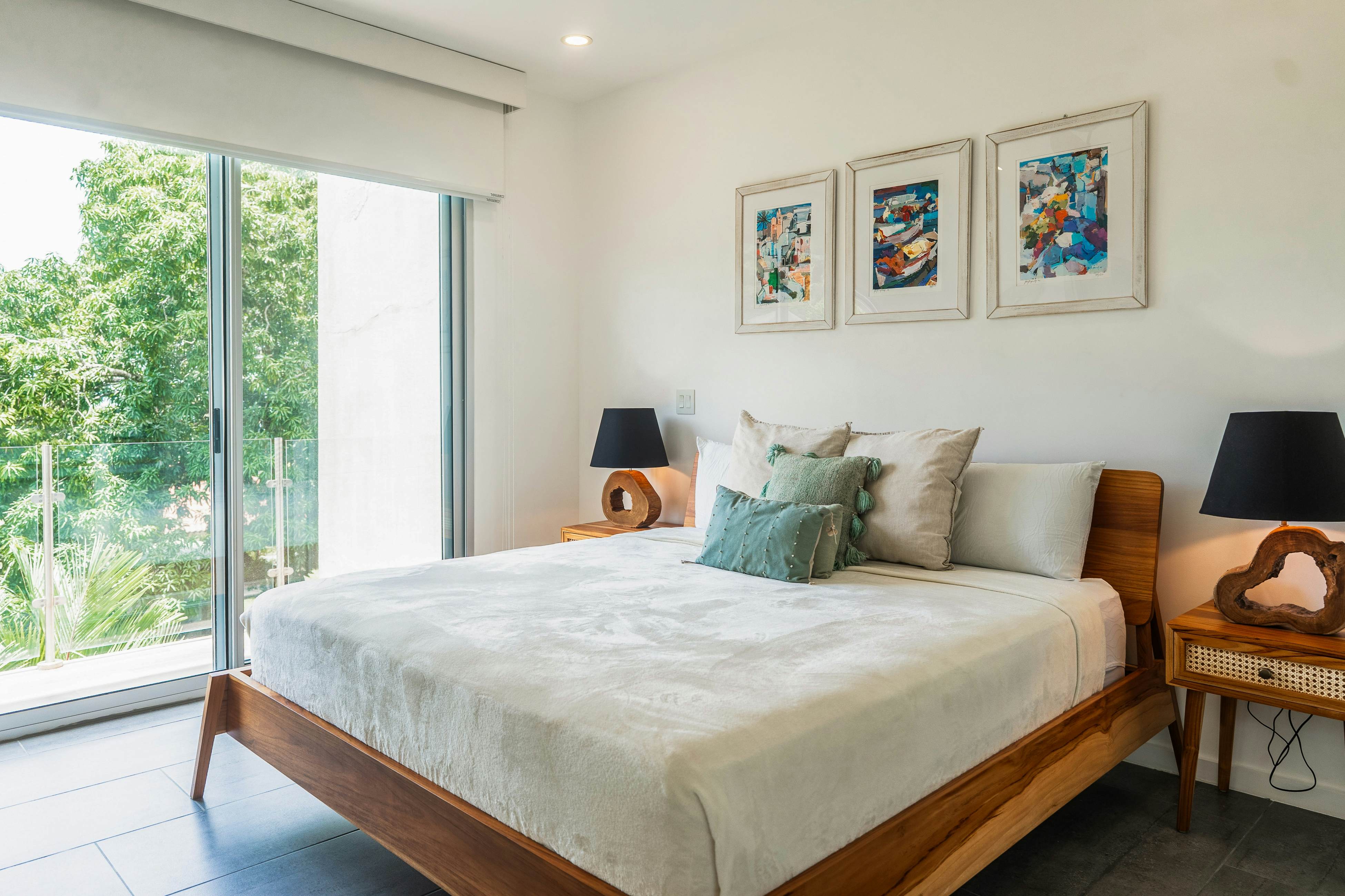 Sunset Boulevard 304