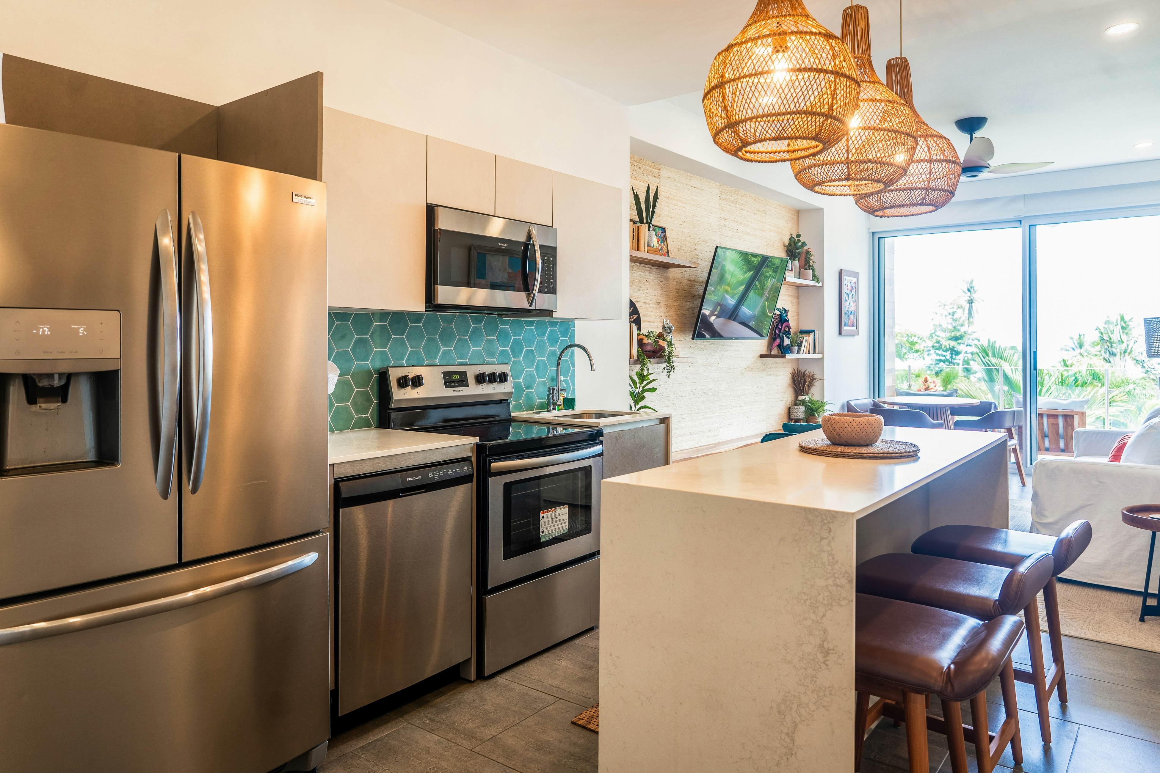 Sunset Boulevard 304