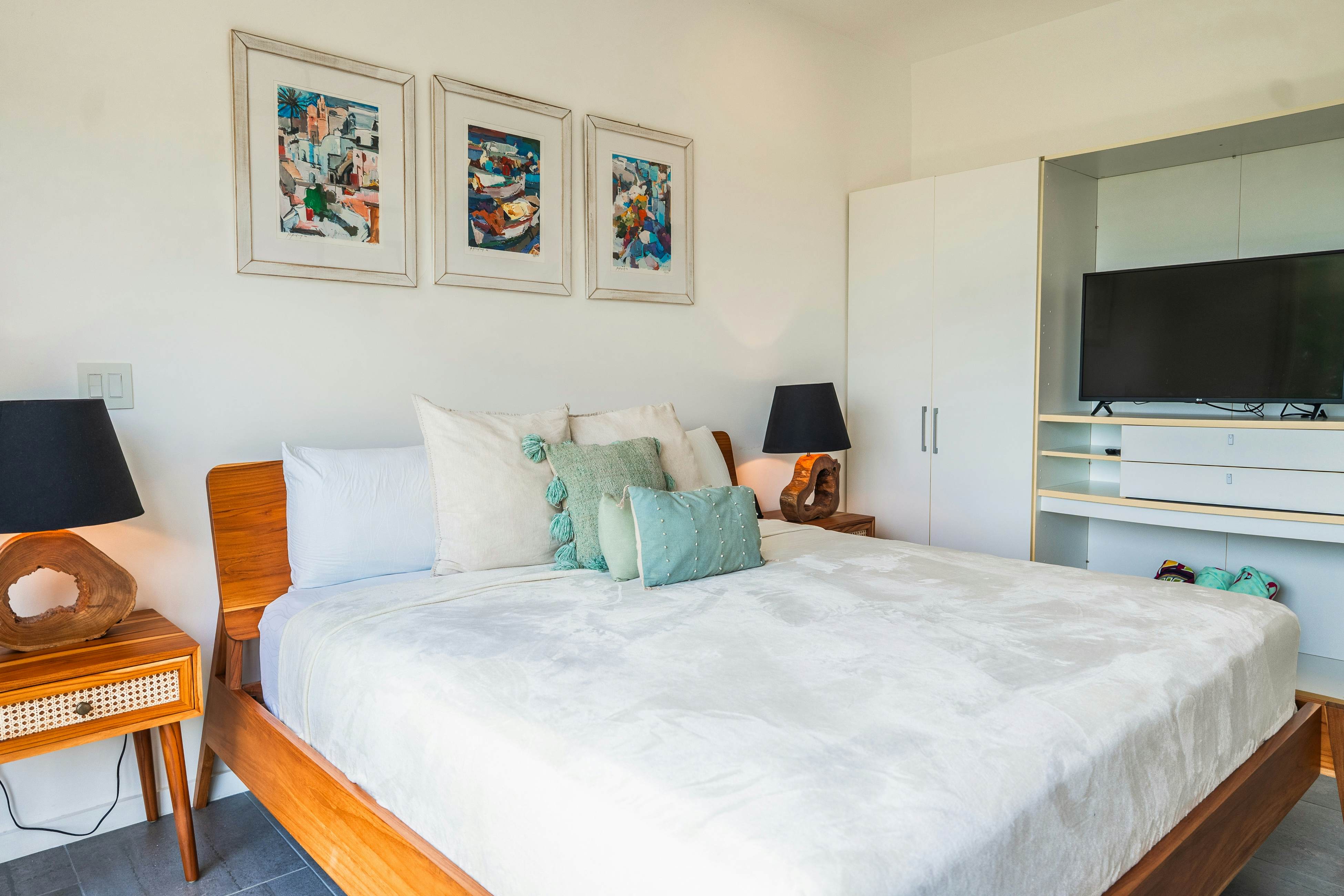 Sunset Boulevard 304