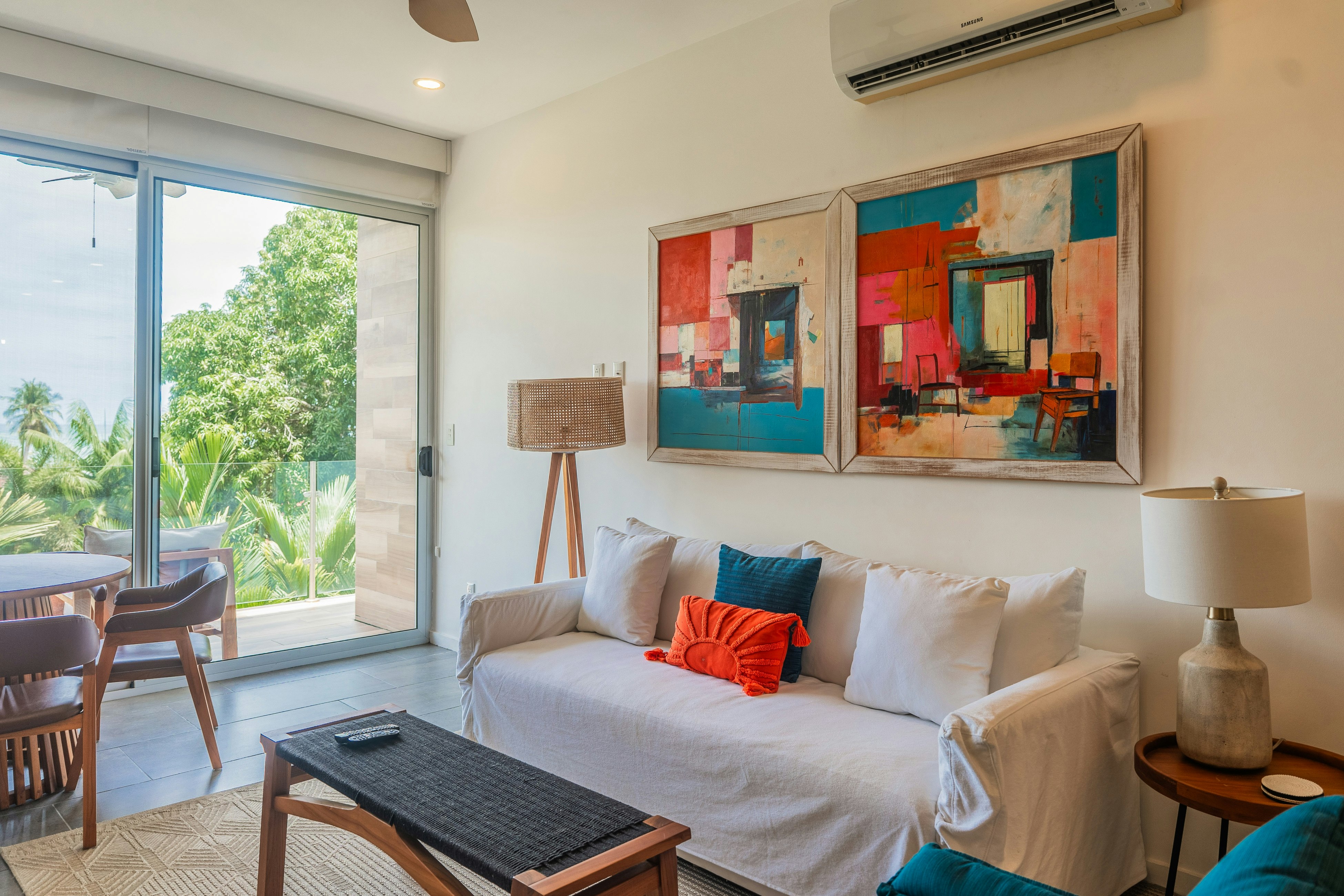 Sunset Boulevard 304