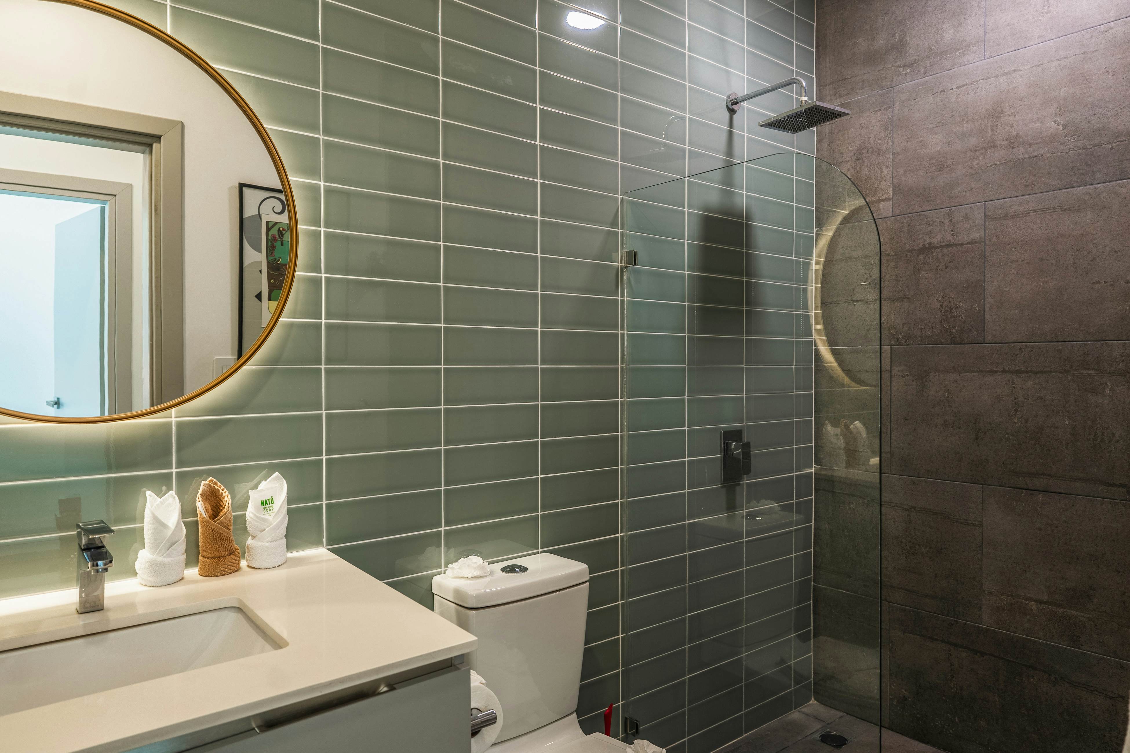 Sunset Boulevard 304