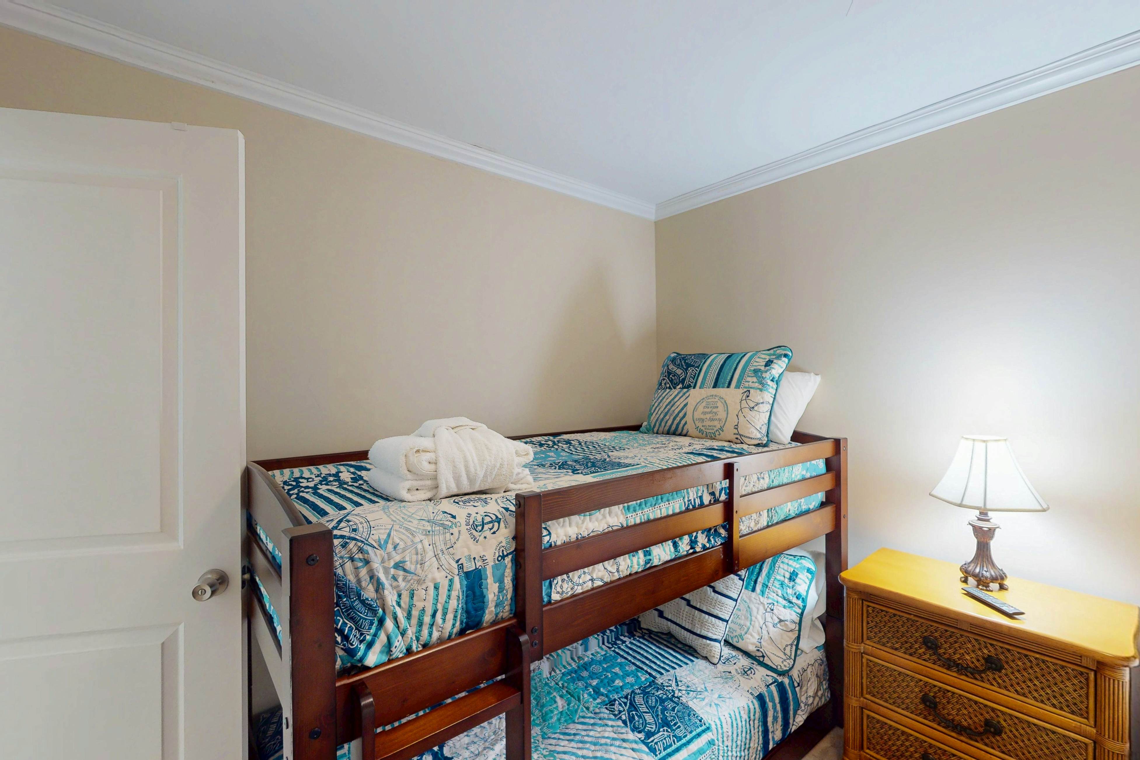 HH Beach & Tennis 144AR