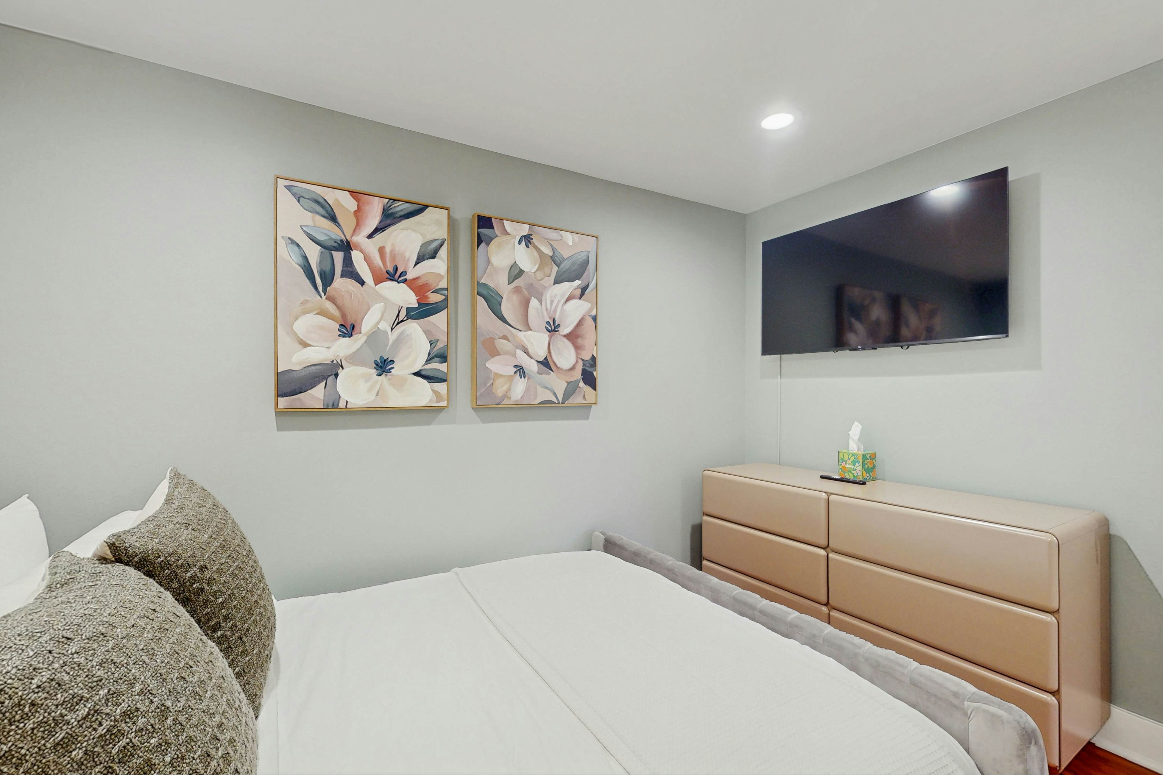 Comfort & Charm in the Heart of Seattle