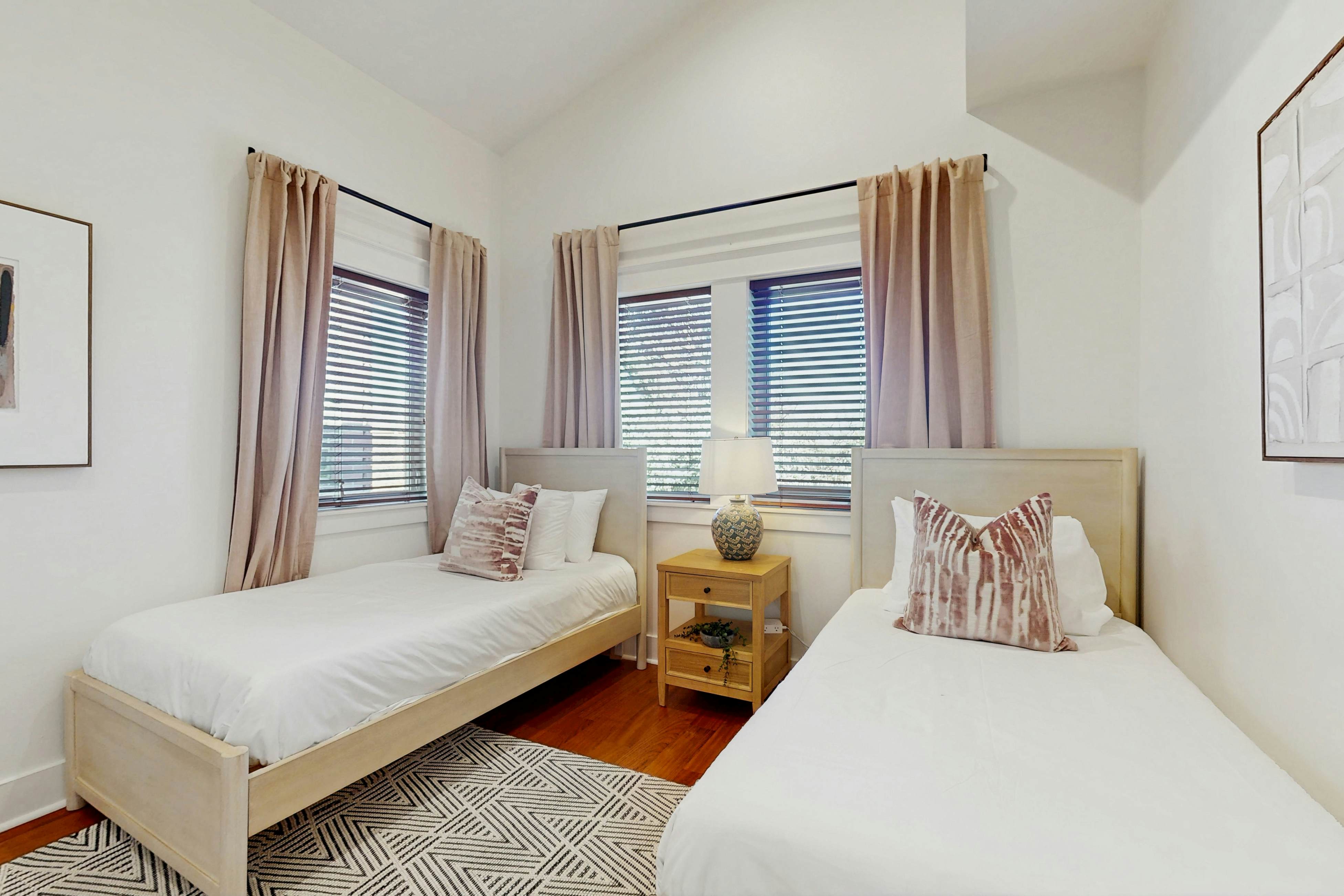 Comfort & Charm in the Heart of Seattle