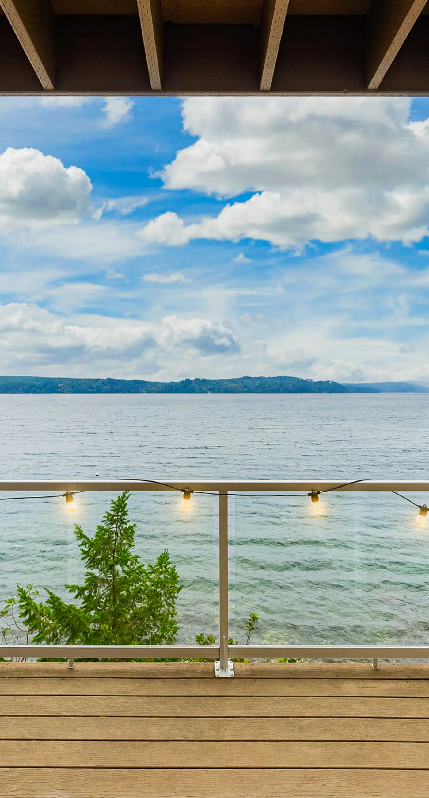 Dog-Friendly Hood Canal Shoreline Escape