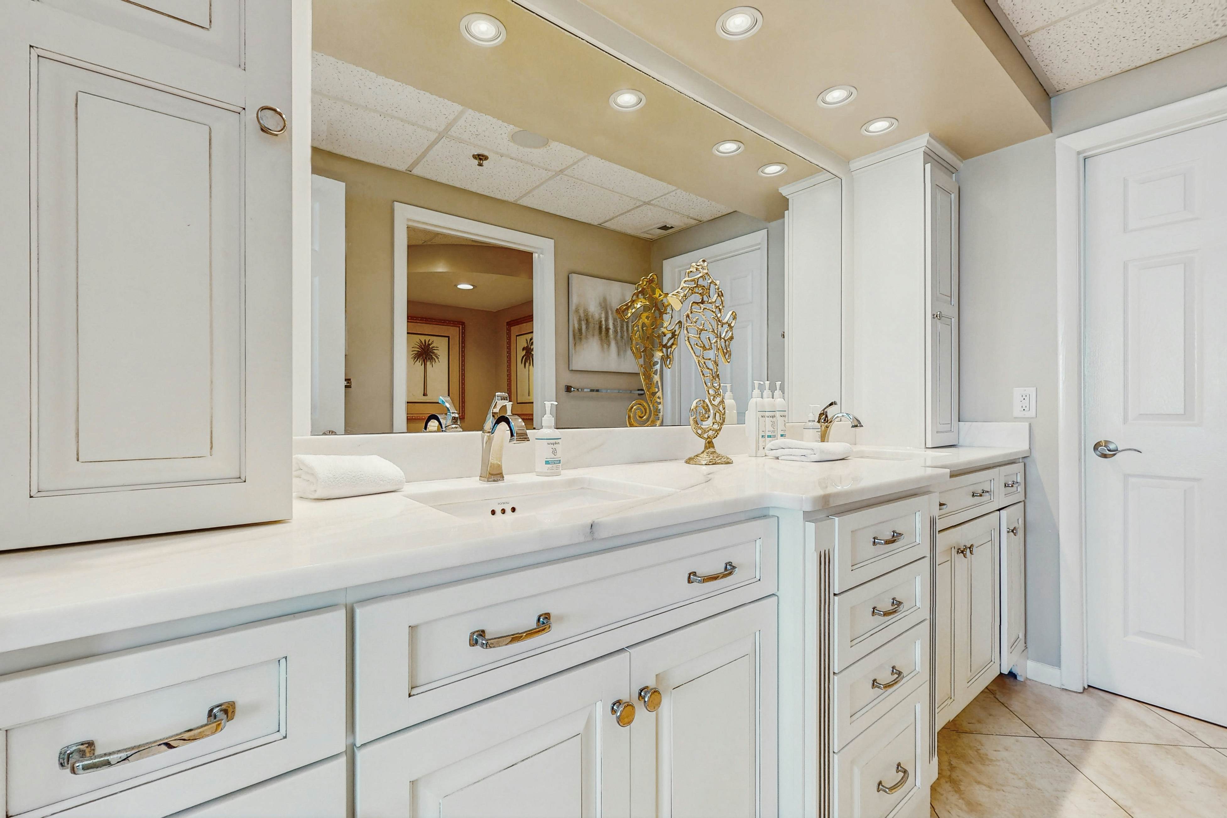 High Pointe W25 - Gulf Front Condo