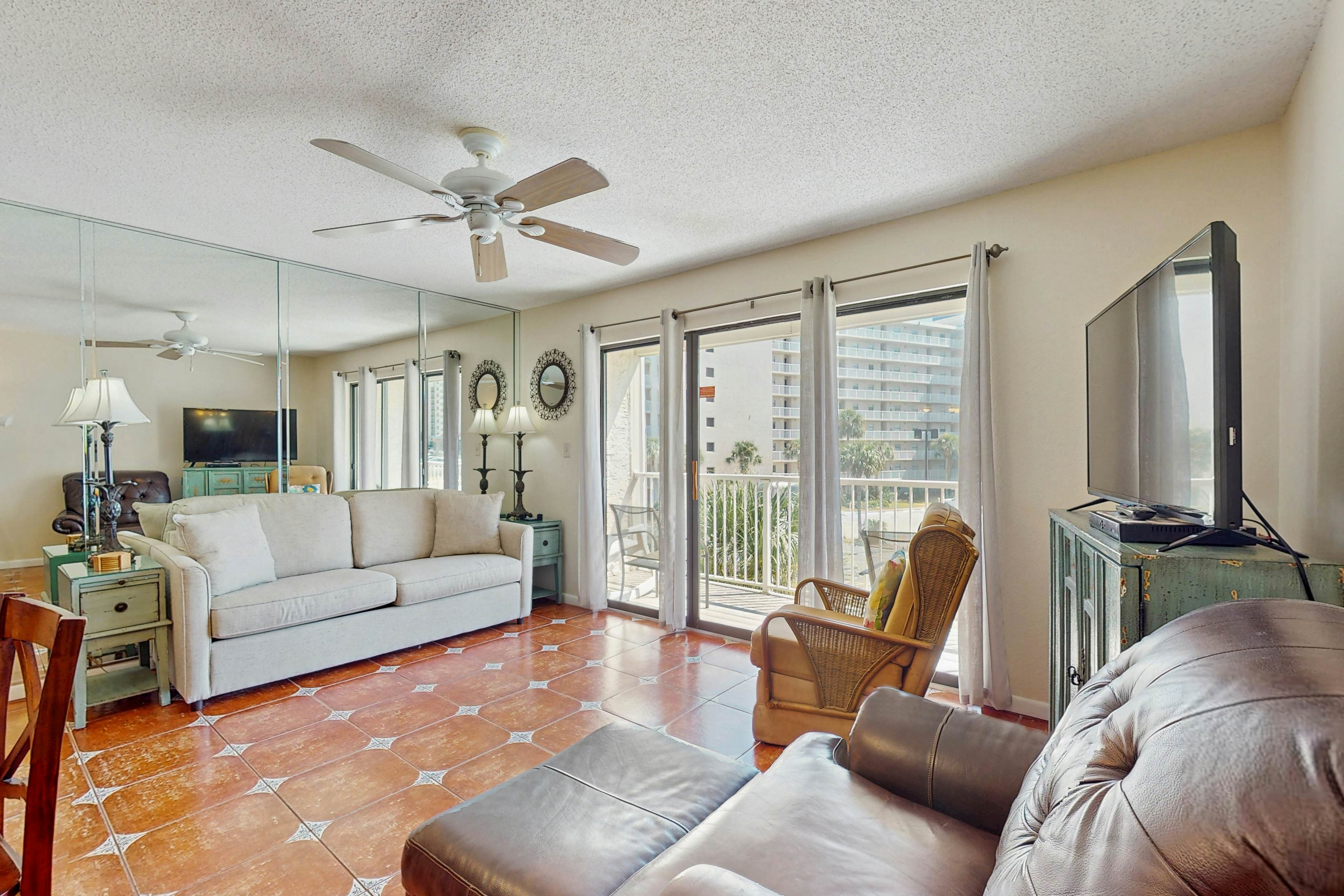 Seaside Beach & Racquet Club #2306