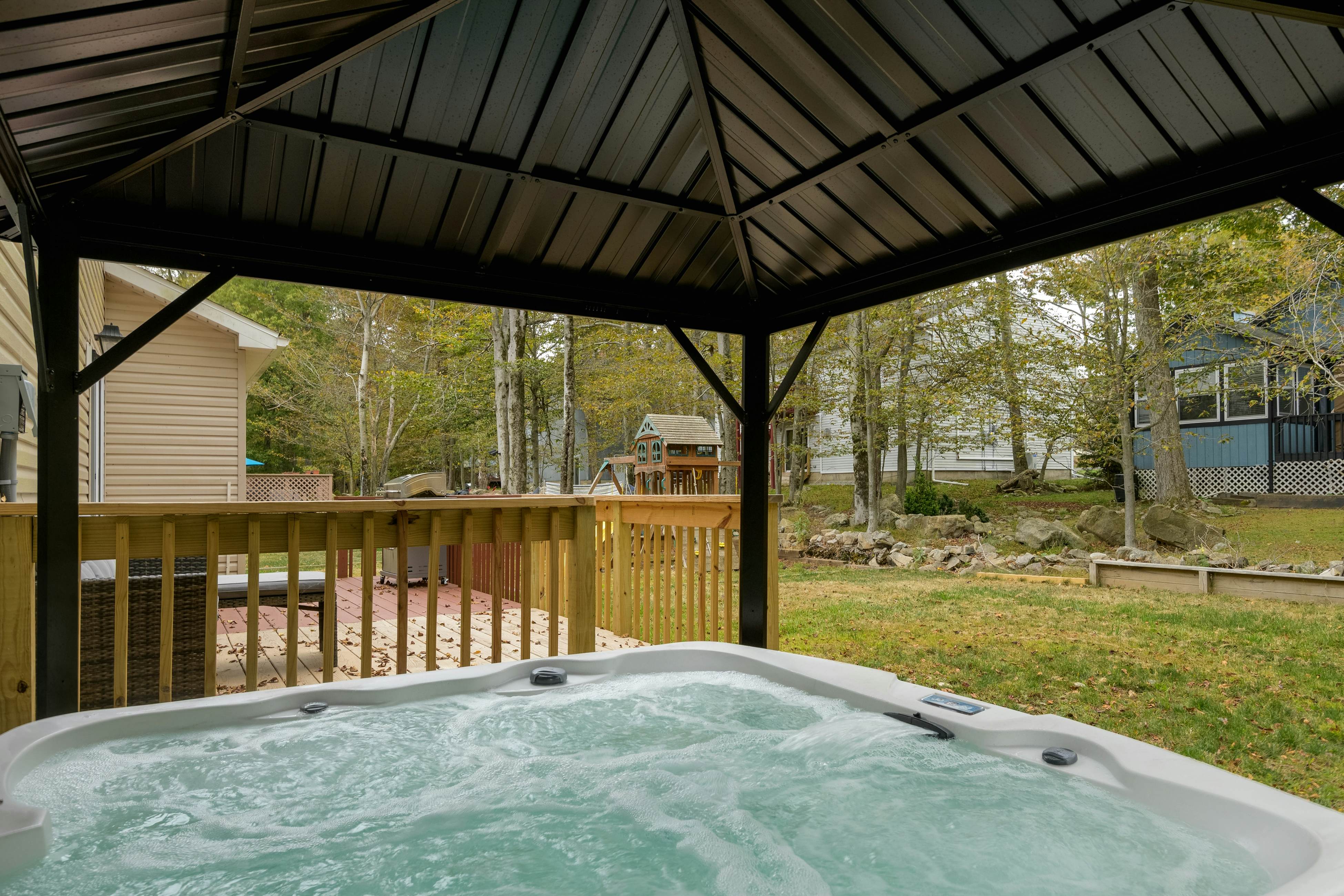 Pocono Waterside Escape