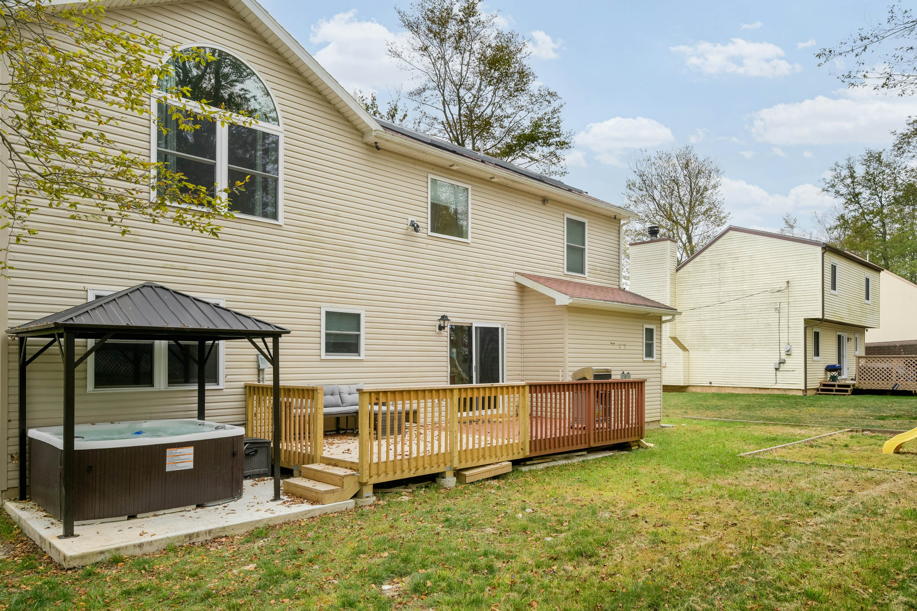 Pocono Waterside Escape