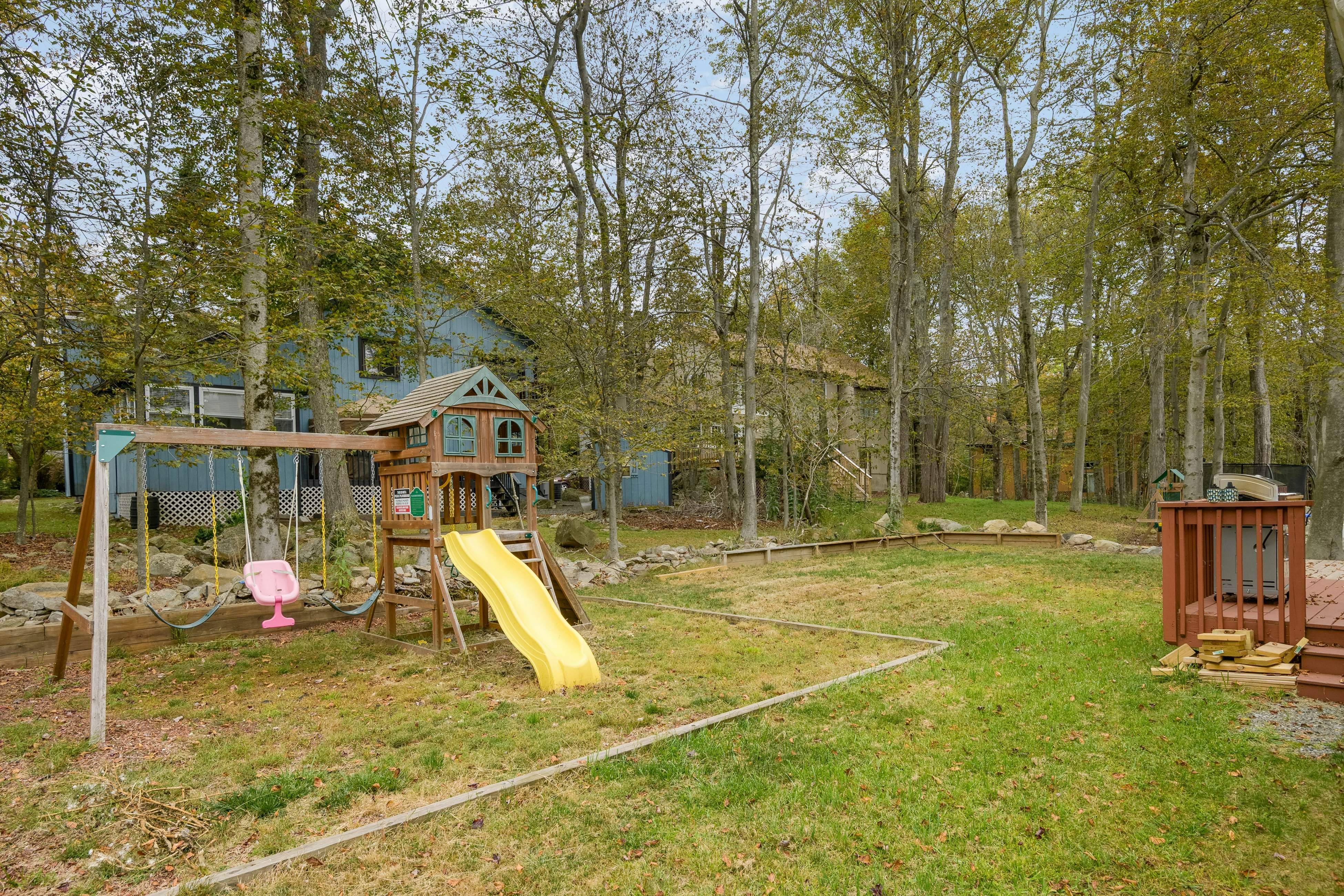 Pocono Waterside Escape