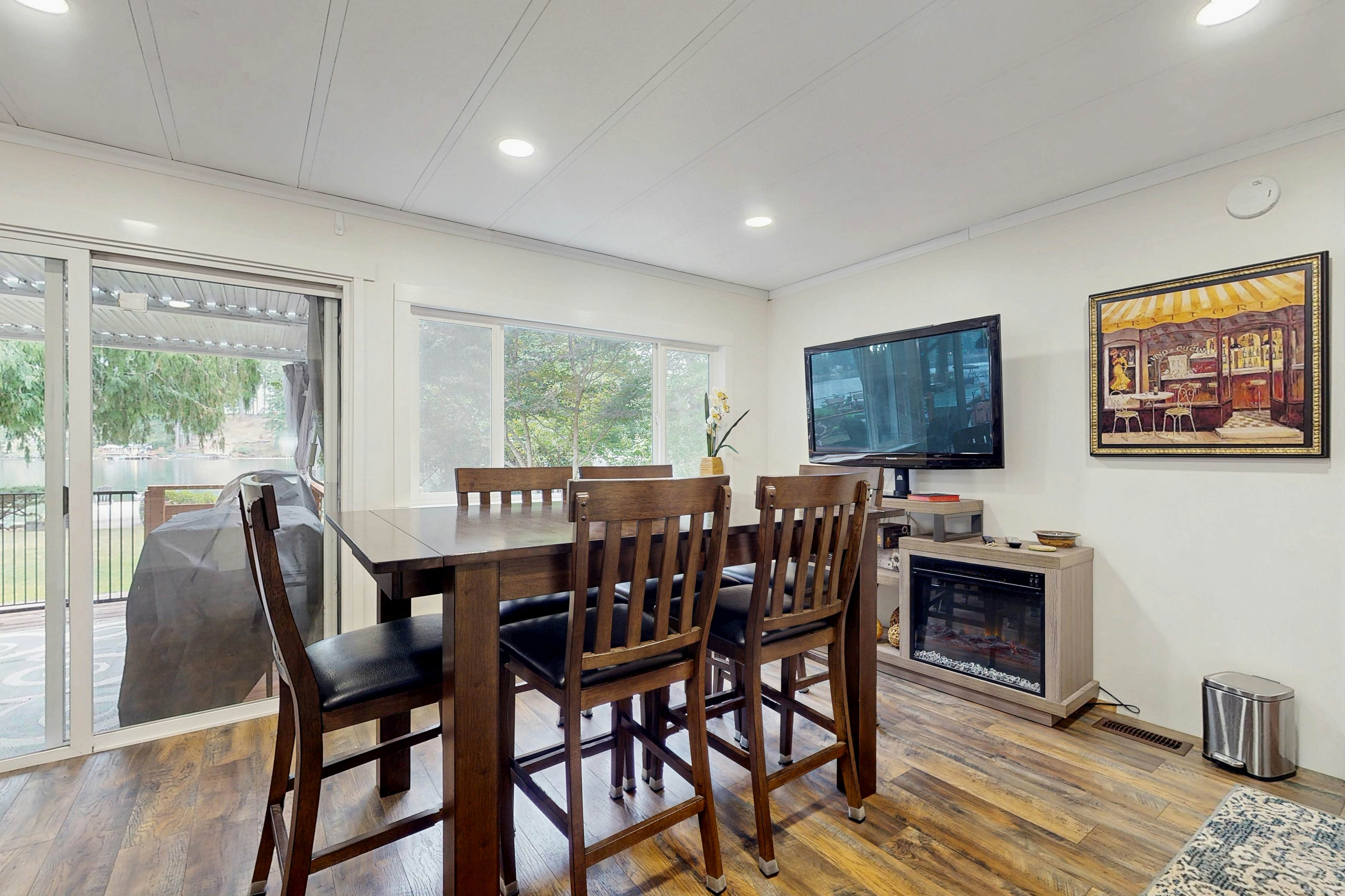 Phillips Lake Escape