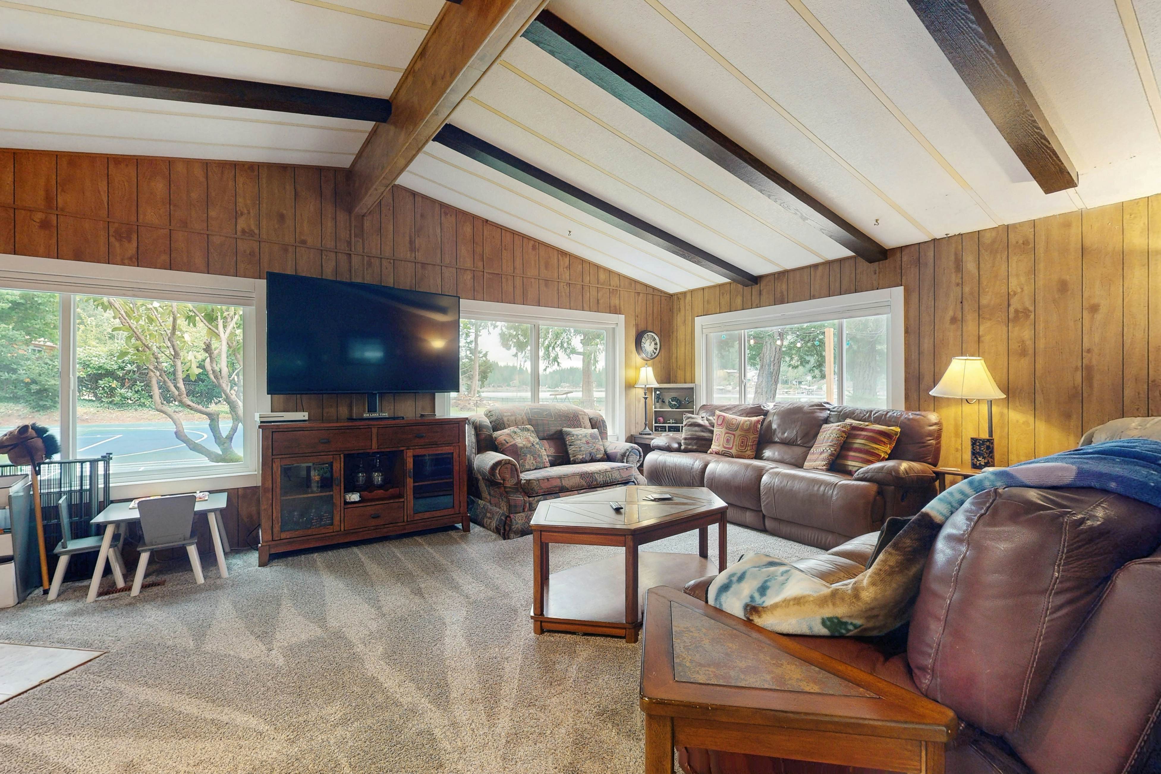 Phillips Lake Escape