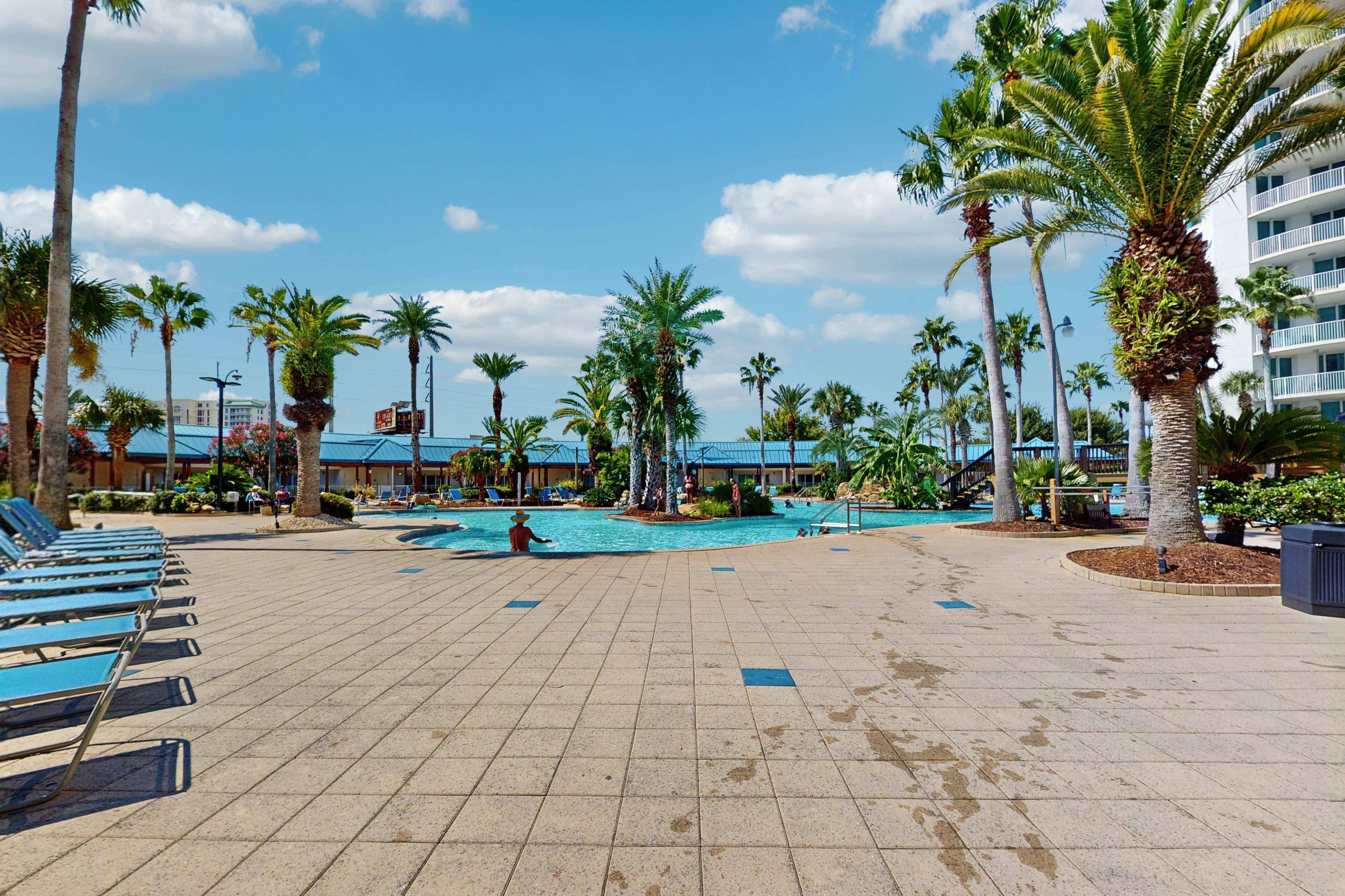 Palms of Destin 1805