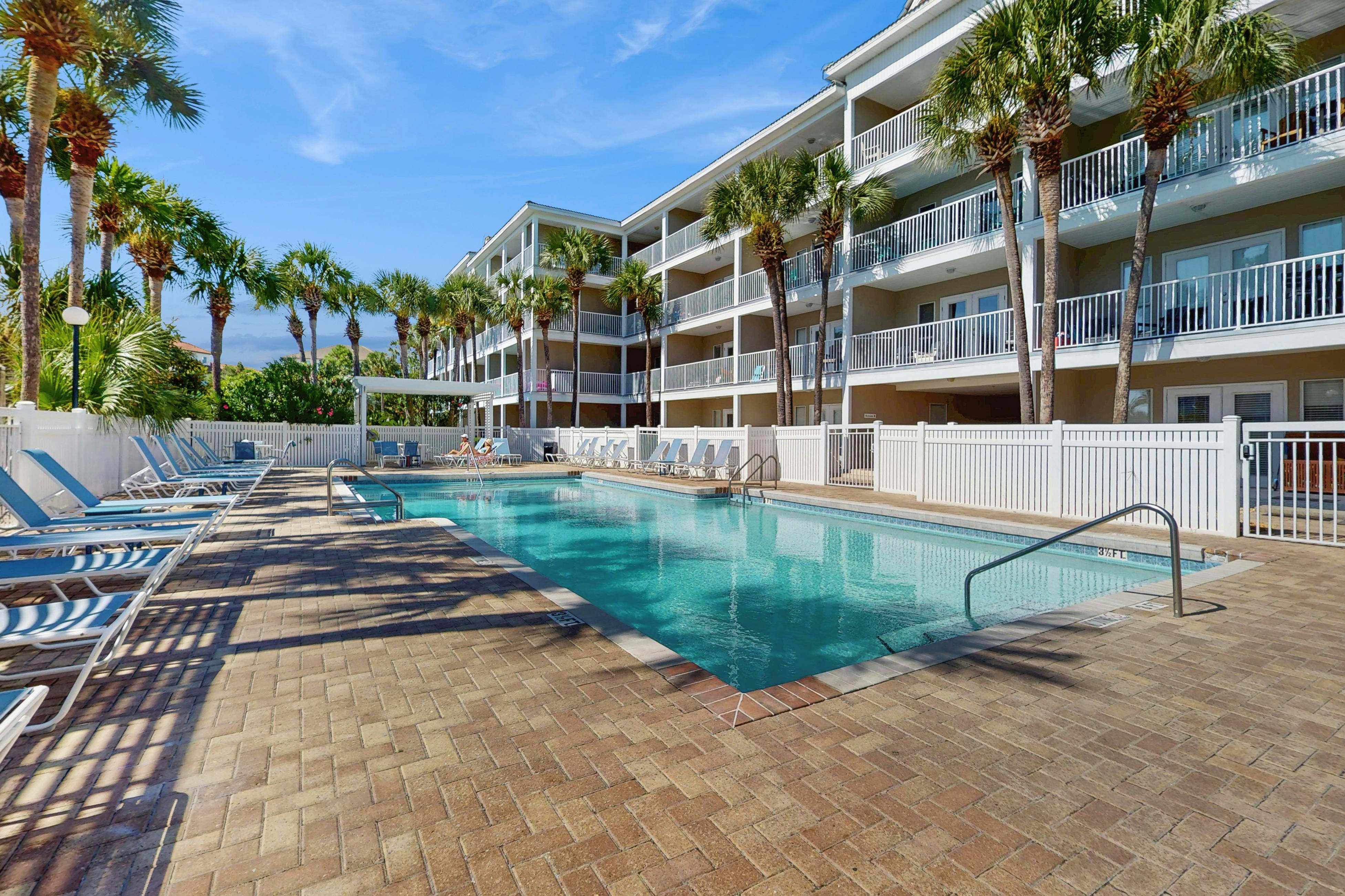 Gulf Place Caribbean 305