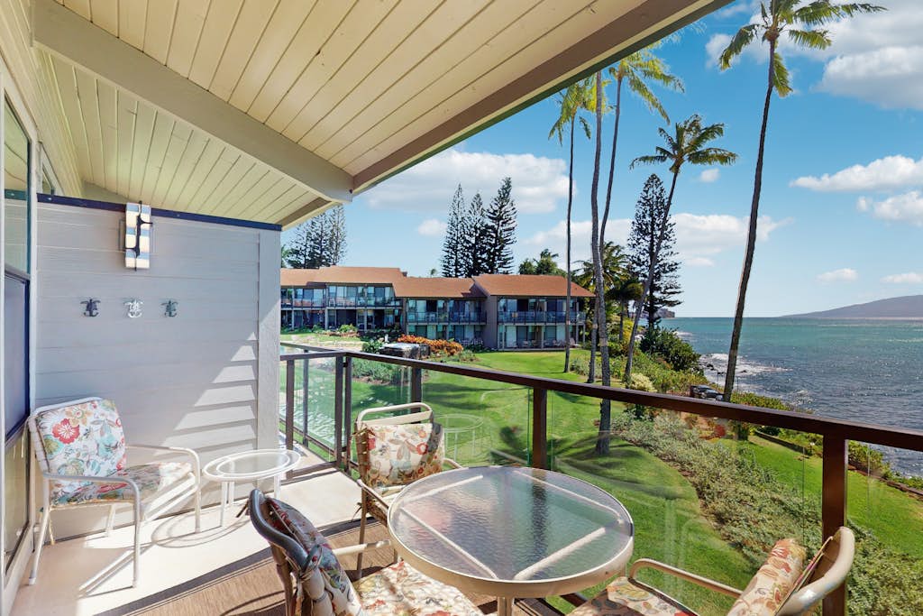 Mahina Surf 201 | 2 Bed Lahaina, HI Condo | Vacasa