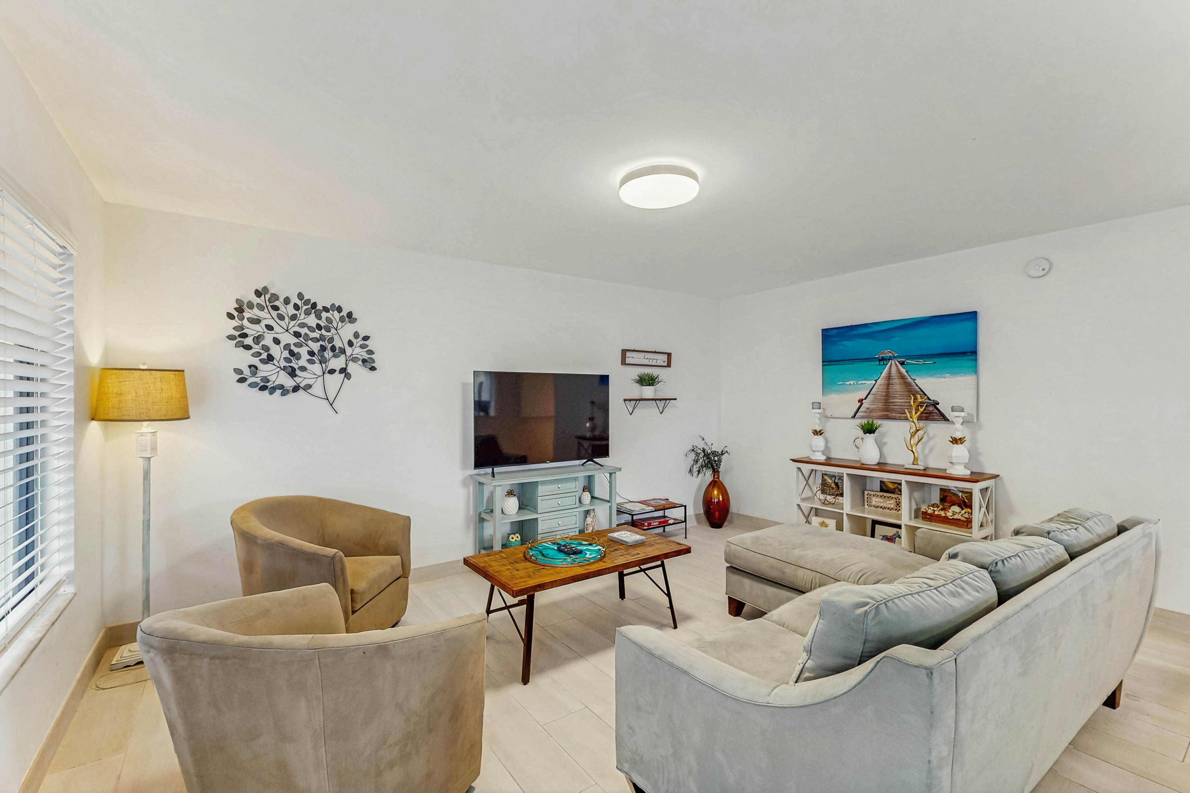 The Sailor's Perch, Unit 1