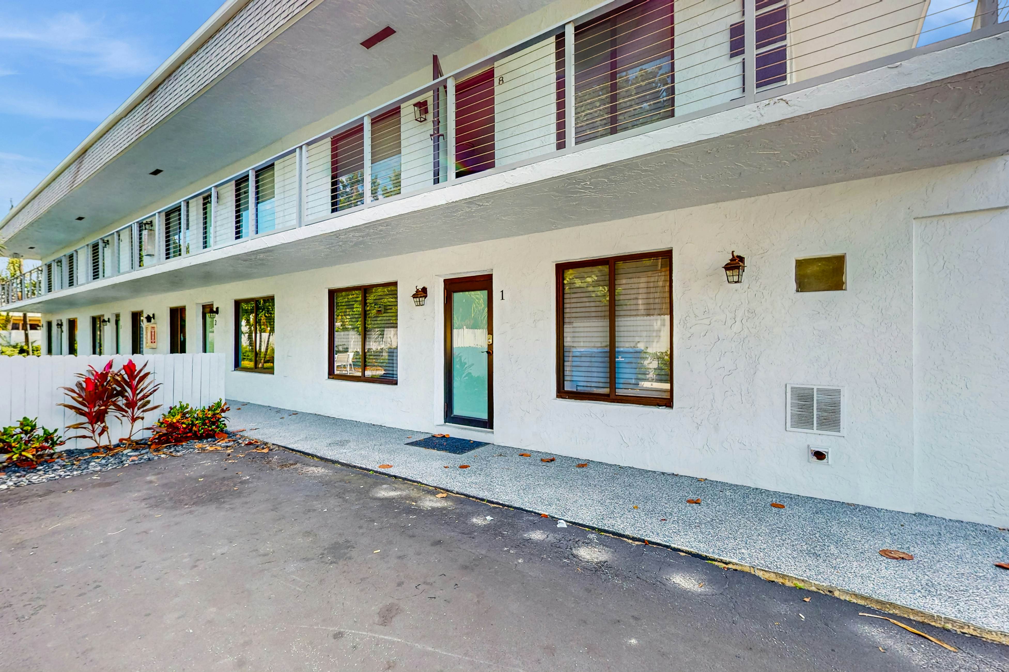 The Sailor's Perch, Unit 1