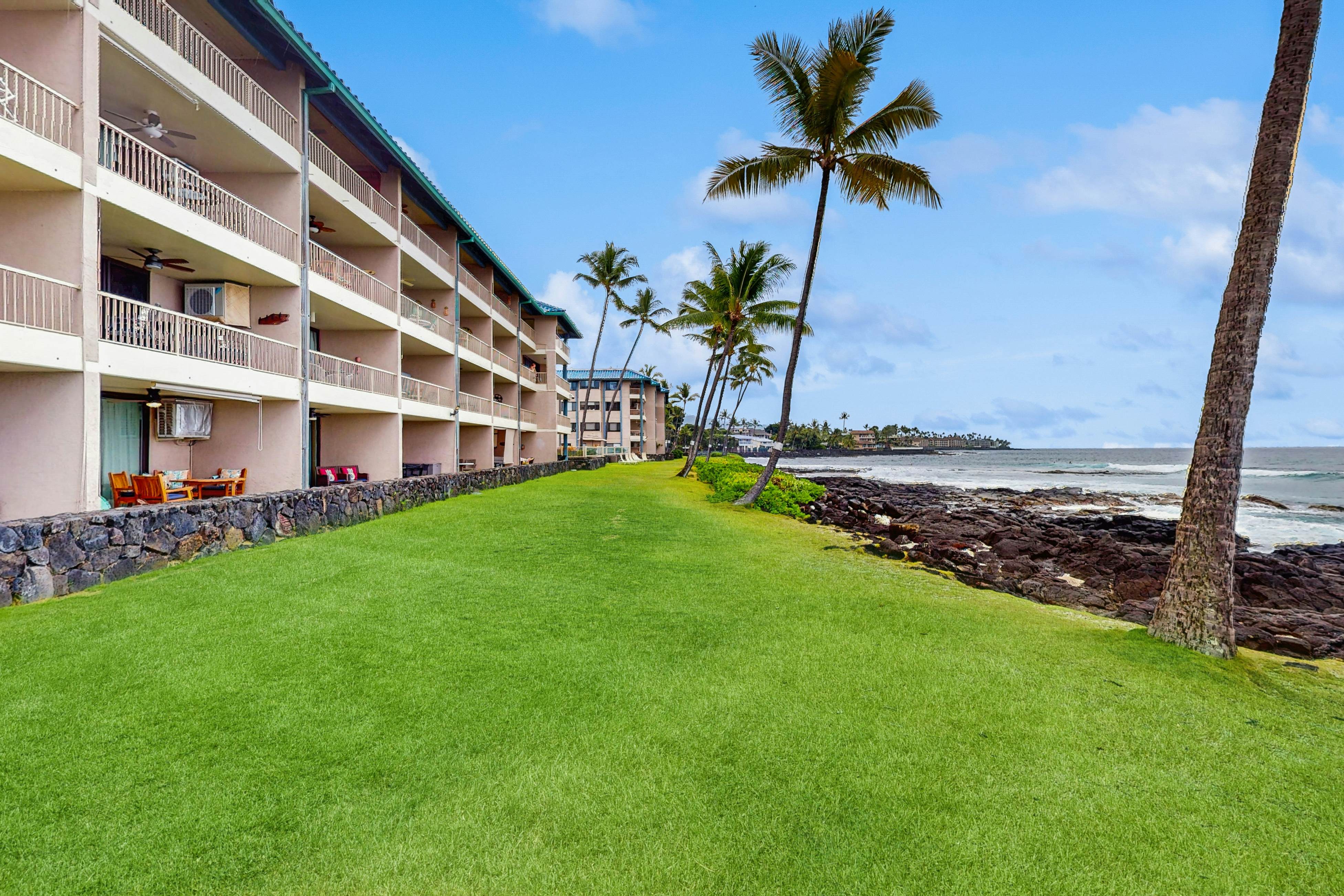 Kona Reef Oceanfront Condo, D6
