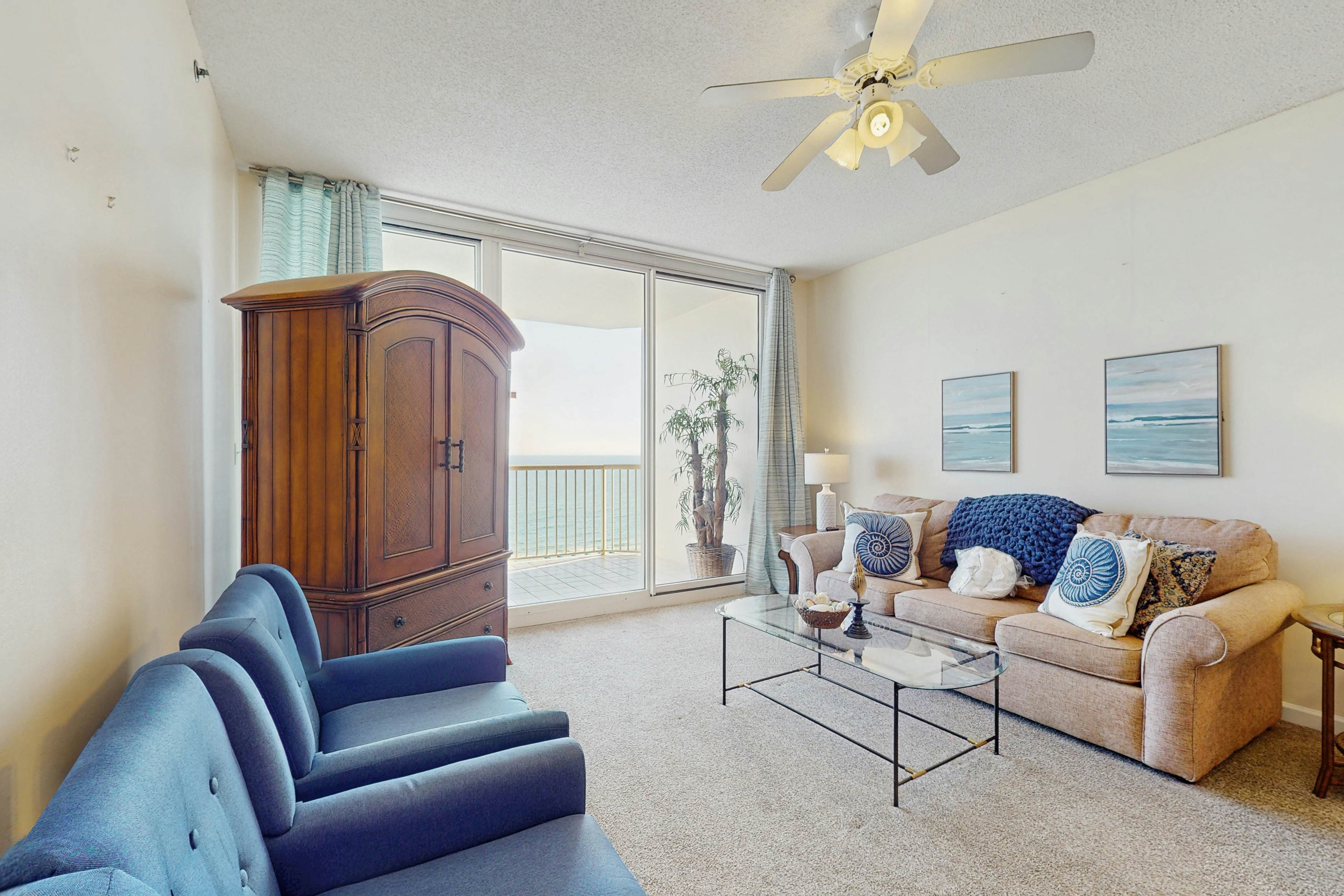 The Beach Club 1006C