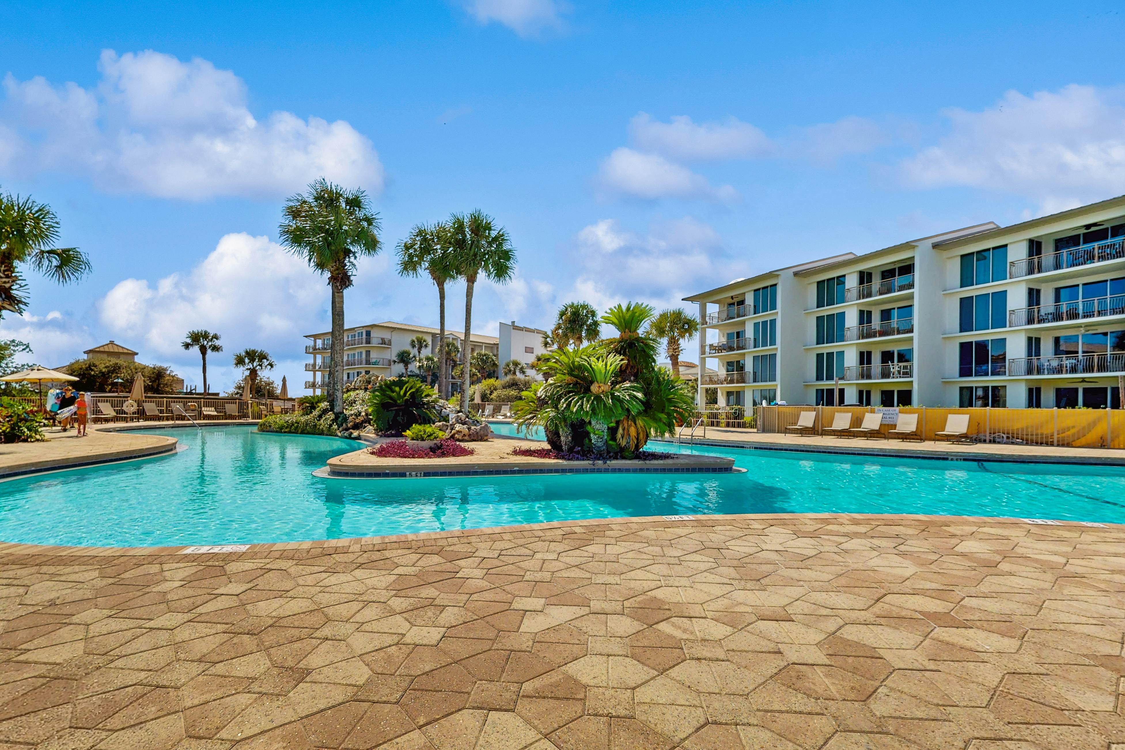 High Pointe E25 - Gulf Front Condo