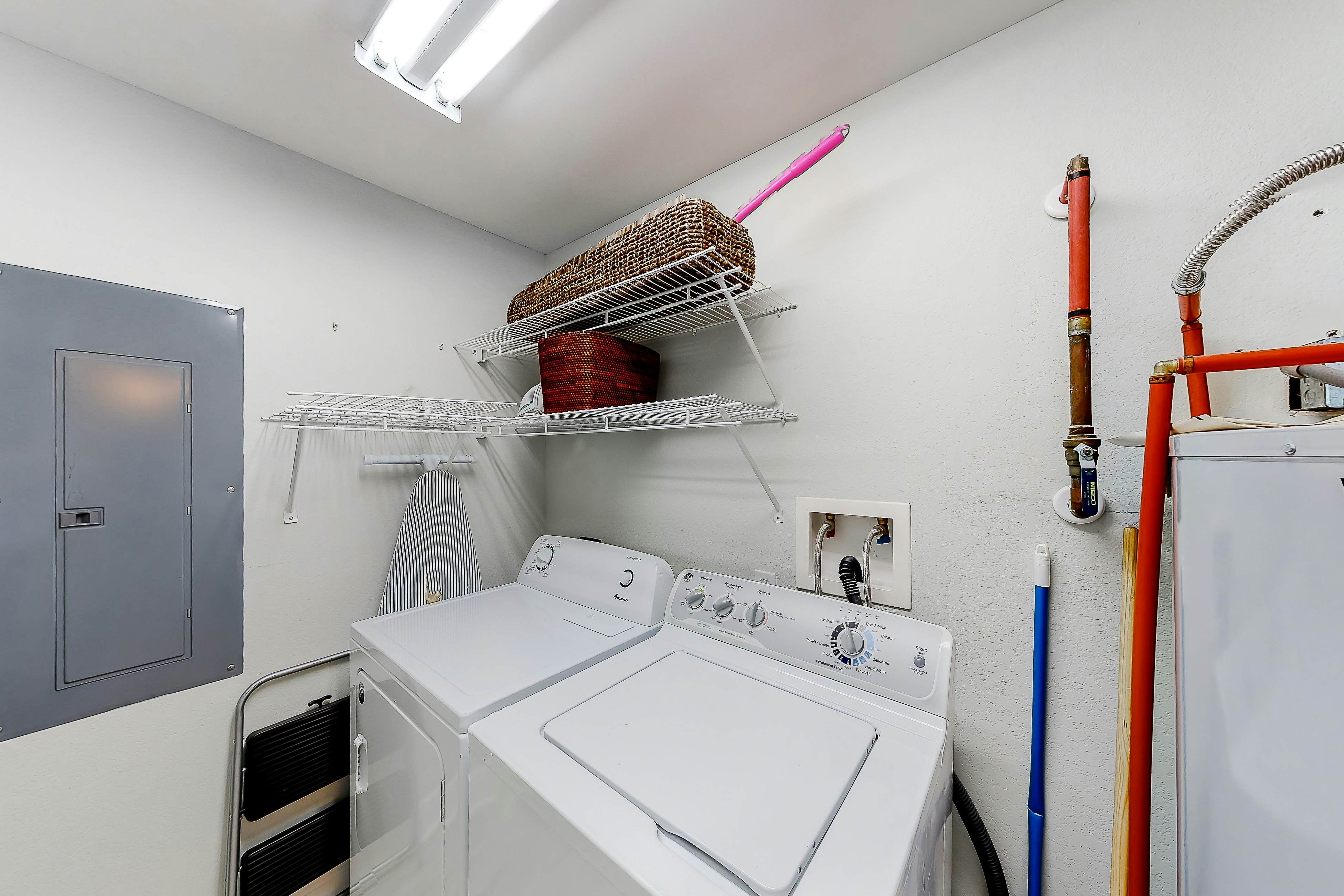 Crystal Shores West PH1403