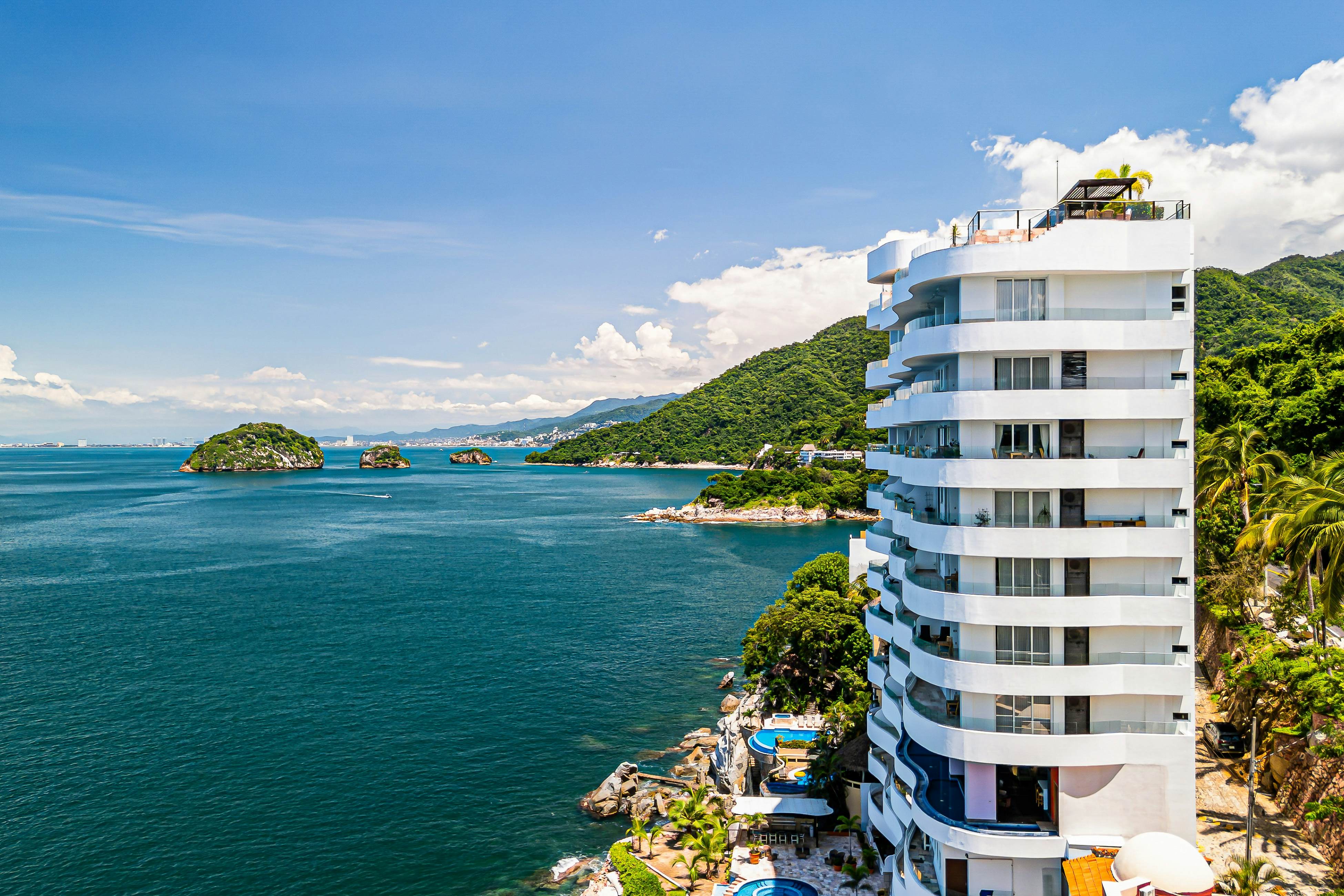 Blue Horizon 1102 at Residences