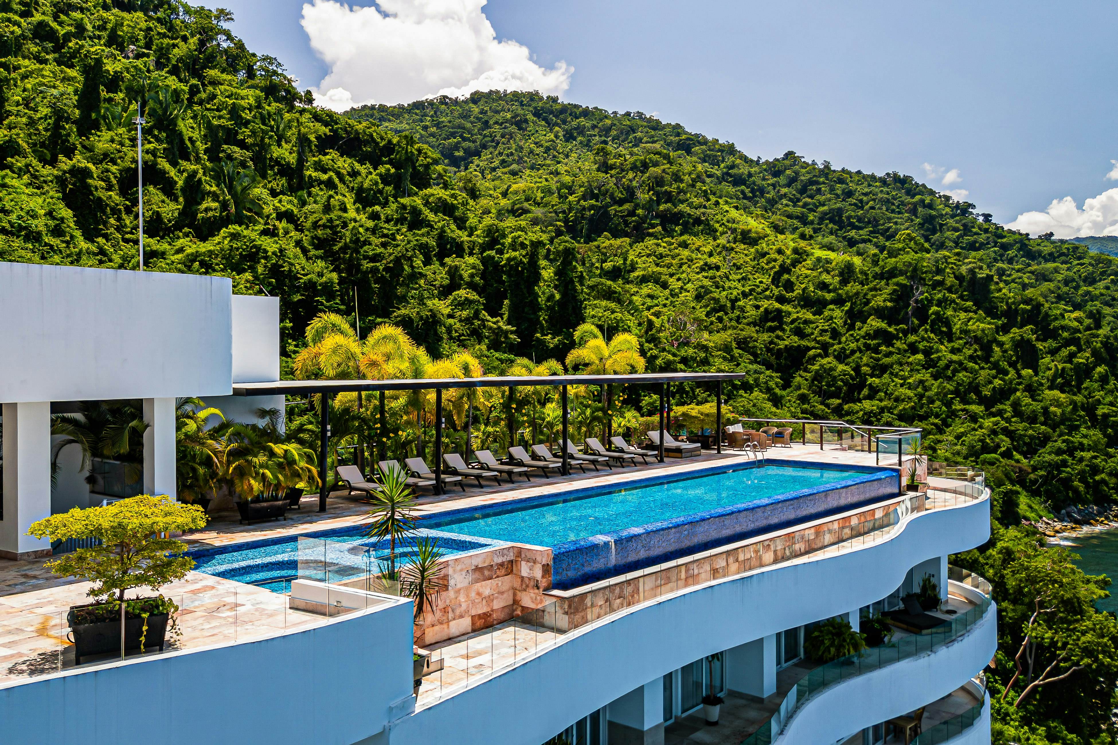 Blue Horizon 1102 at Residences