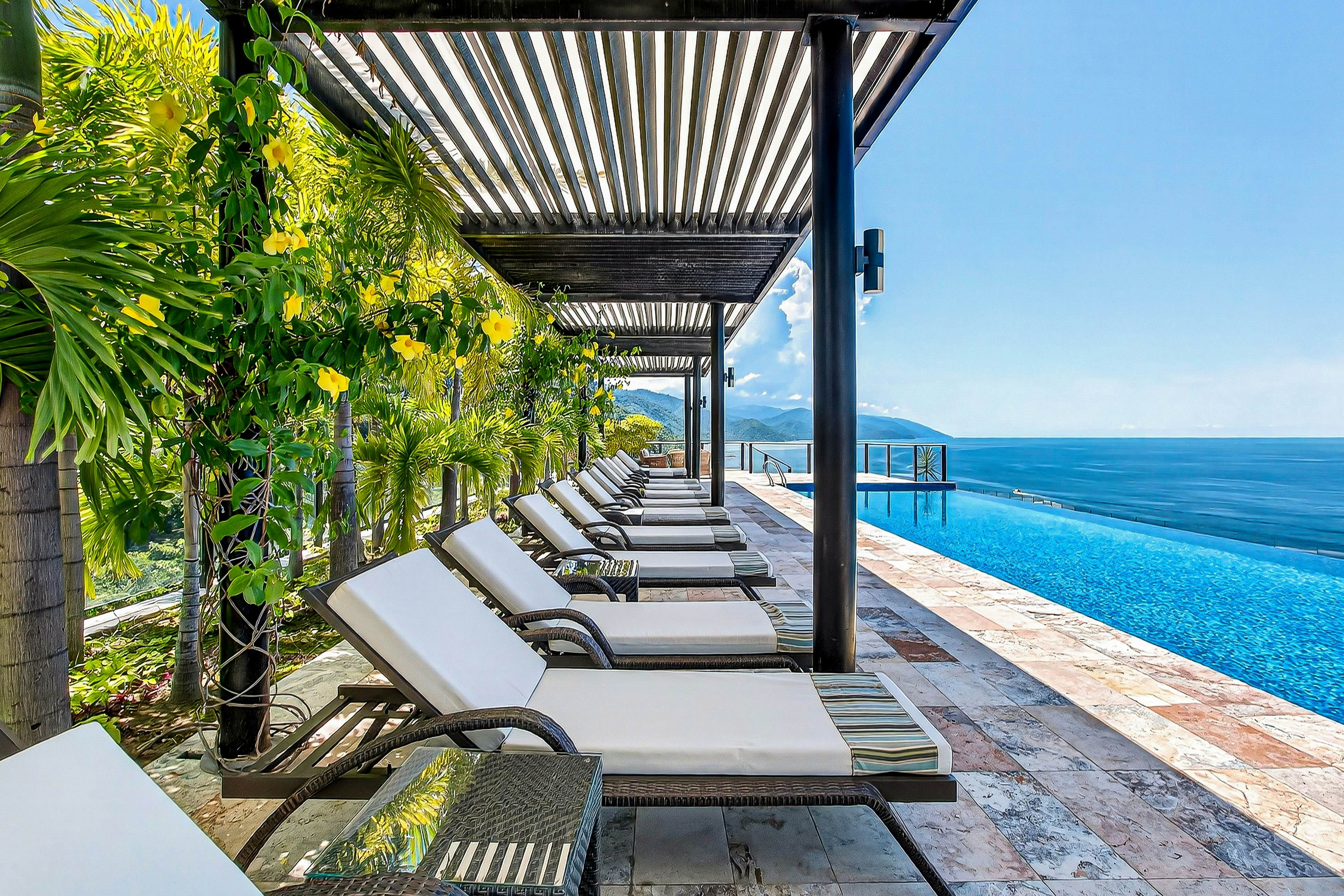 Blue Horizon 1102 at Residences